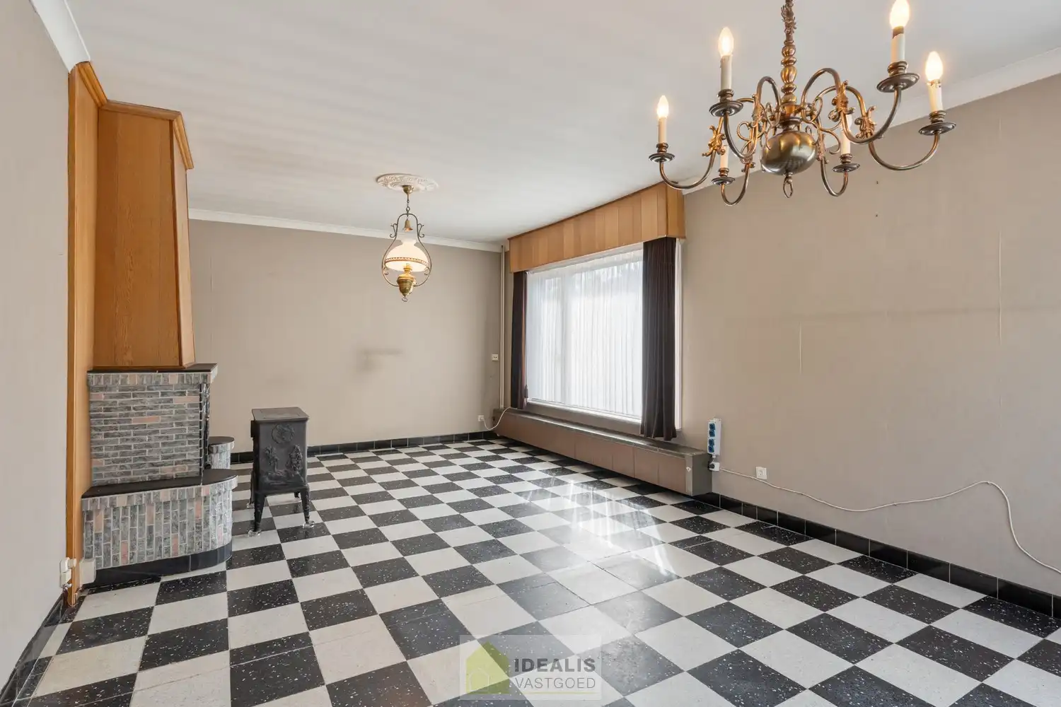 Op te frissen eengezinswoning met 3 slaapkamers te Pelt (Lindel) mét bijhorend weiland foto 6