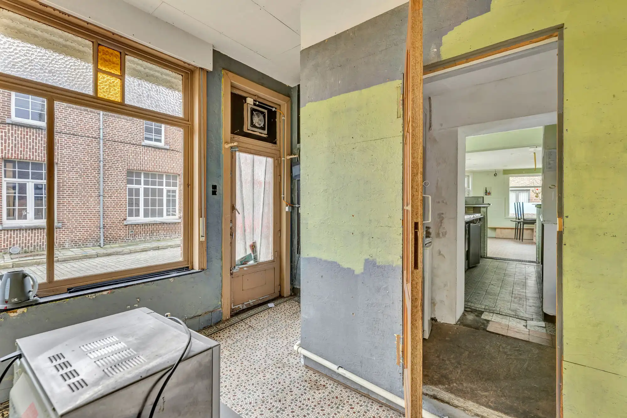 Te renoveren café/woning nabij station Denderleeuw foto 14