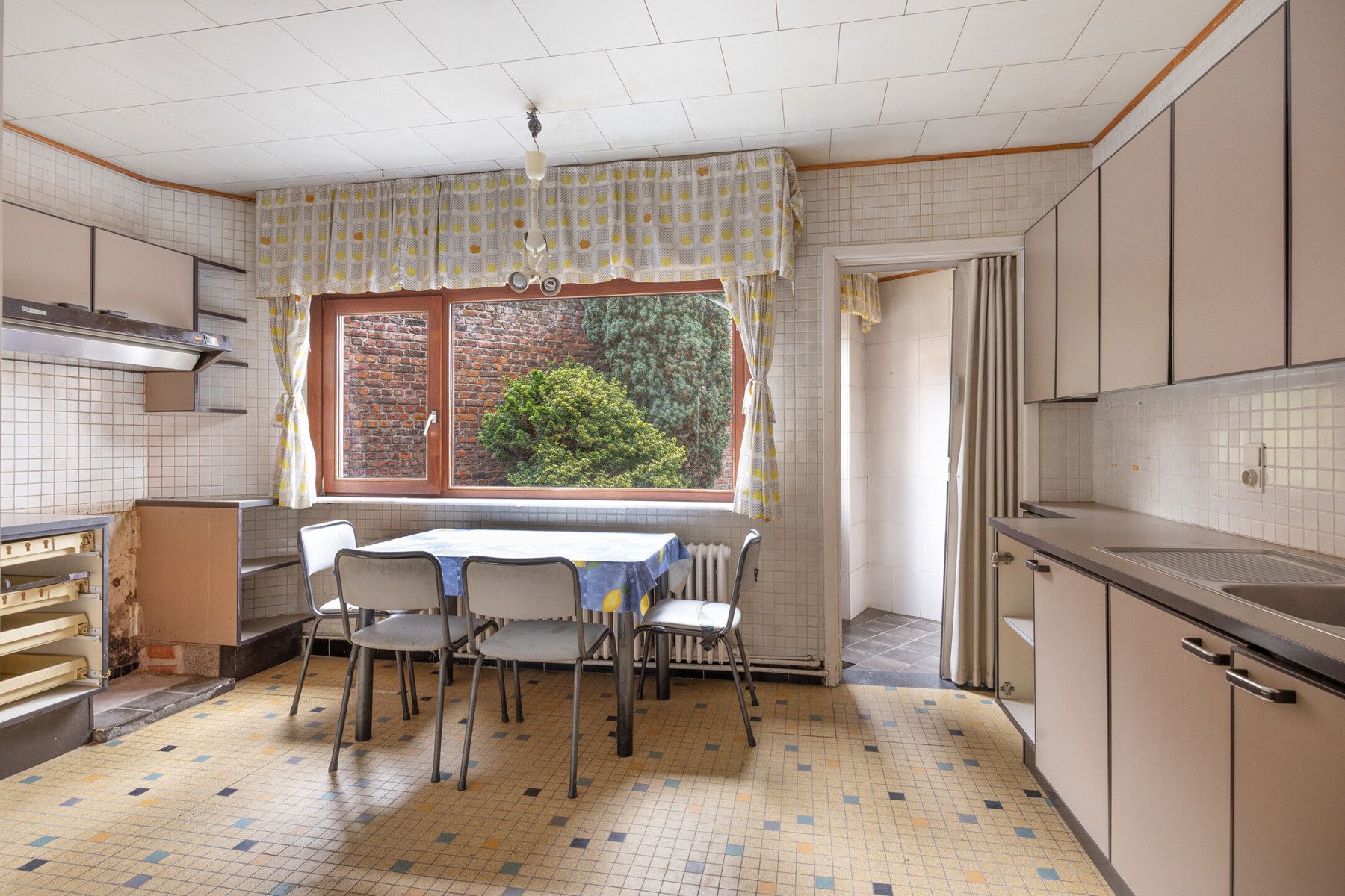 Ruime te renoveren karakterwoning te Heverlee. foto 7