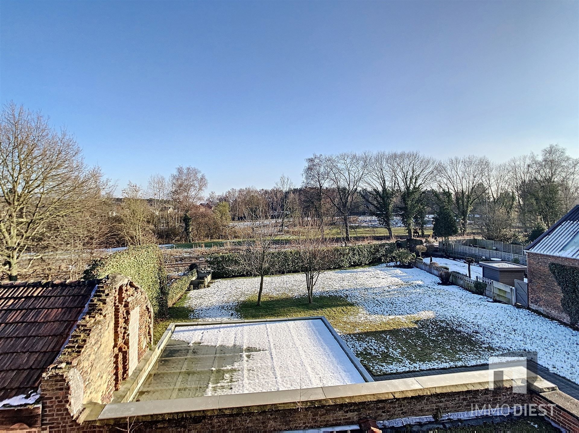 Zeer goed gelegen appartement op de 2de verdieping vlakbij winkels, scholen en station!   foto 11
