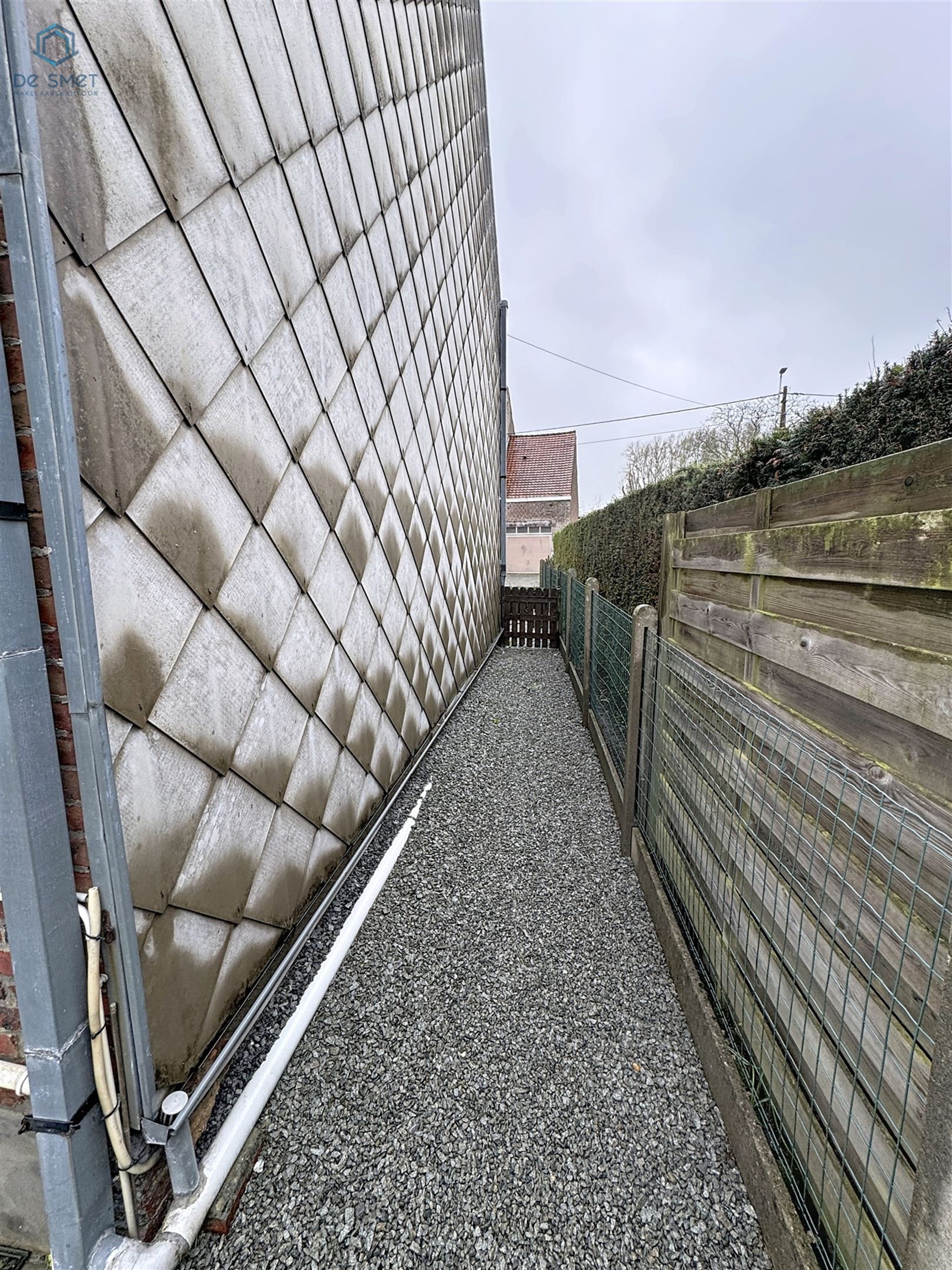 Charmante te renoveren gezinswoning met 4 slaapkamers, garage en grote tuin rustige ligging in Viane foto 21