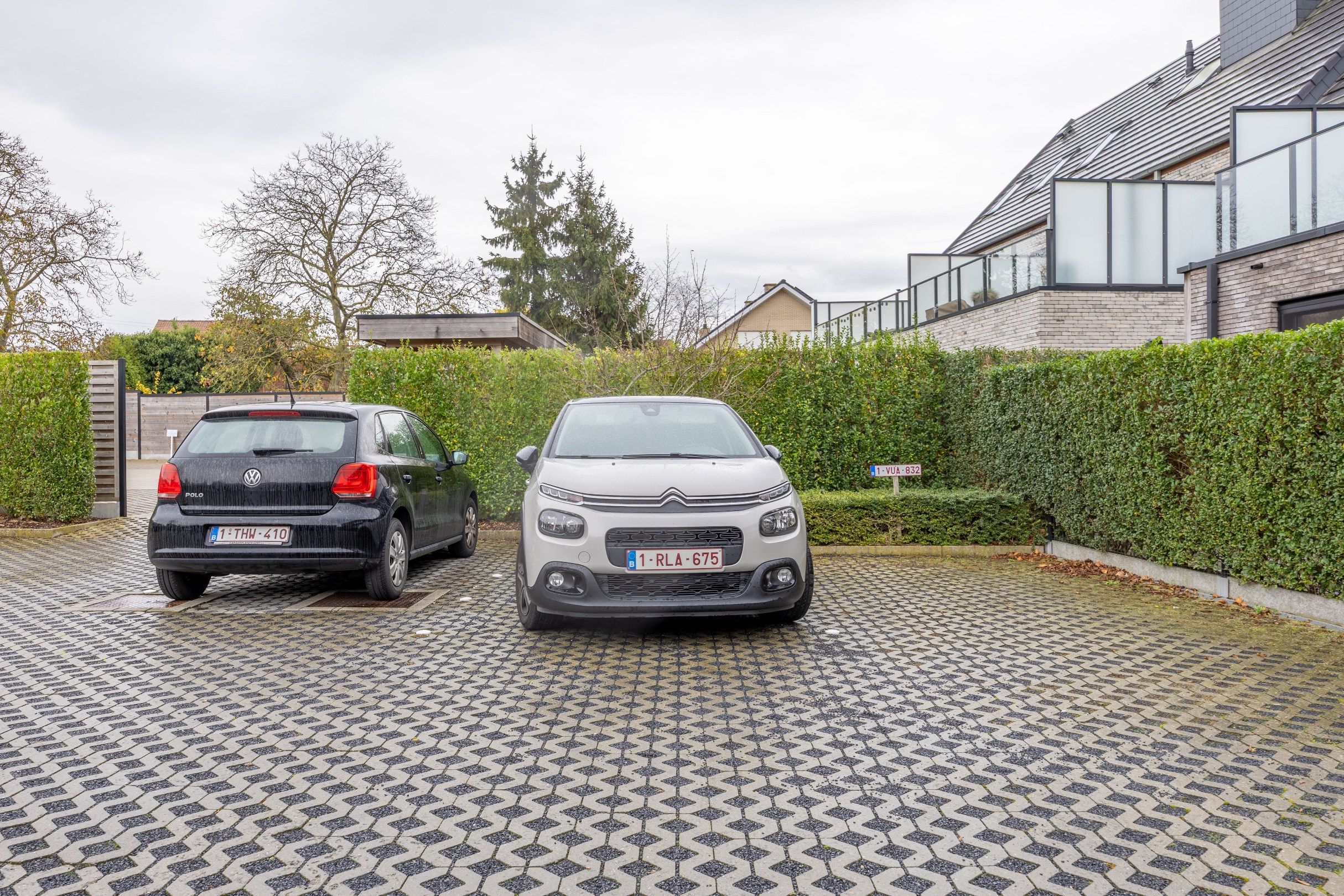 Gelijkvloers appartement met 2 slaapkamers en terras! foto 11