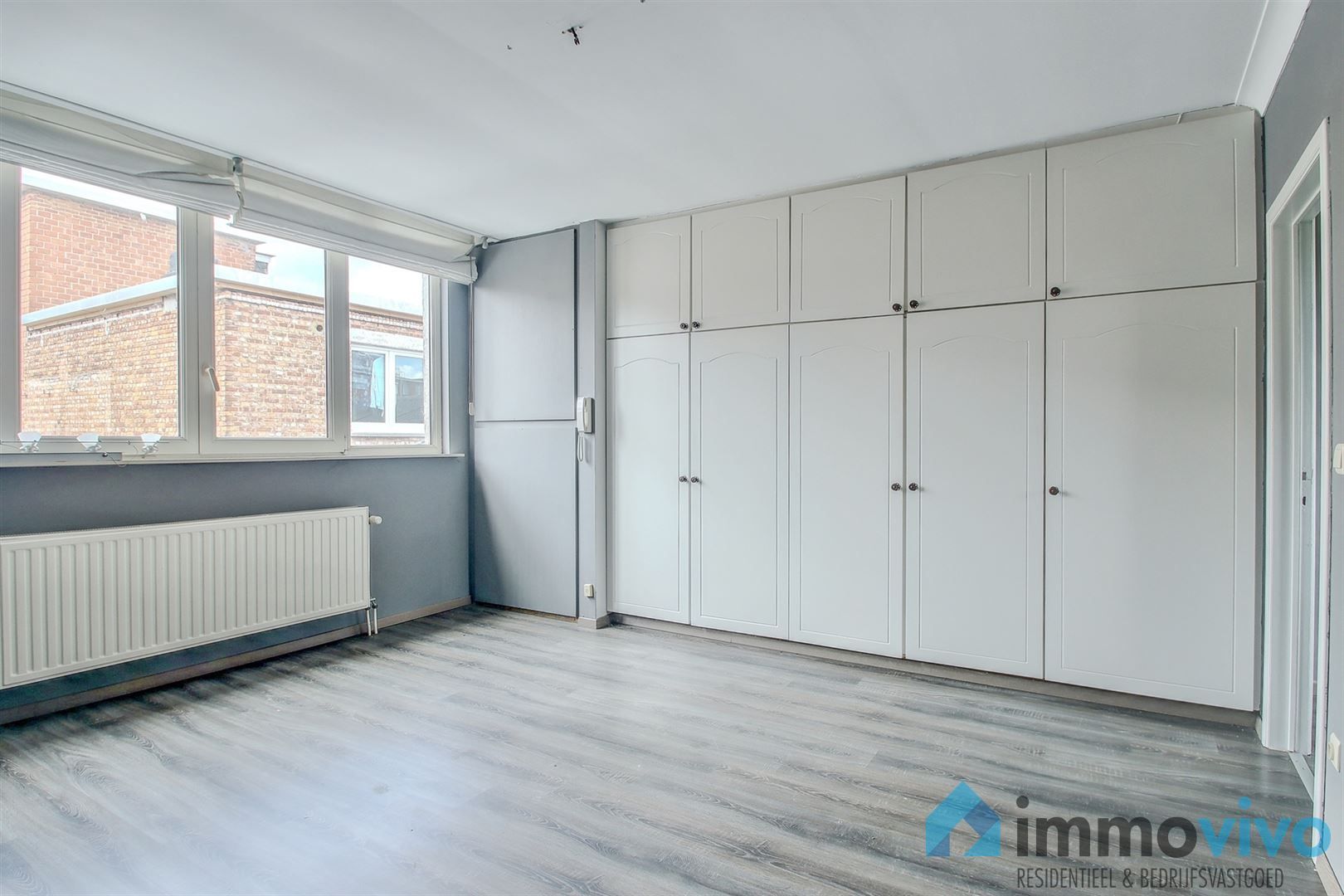Appartement met binnenplaats en kantoor of tweede appartement met tuin. foto 11