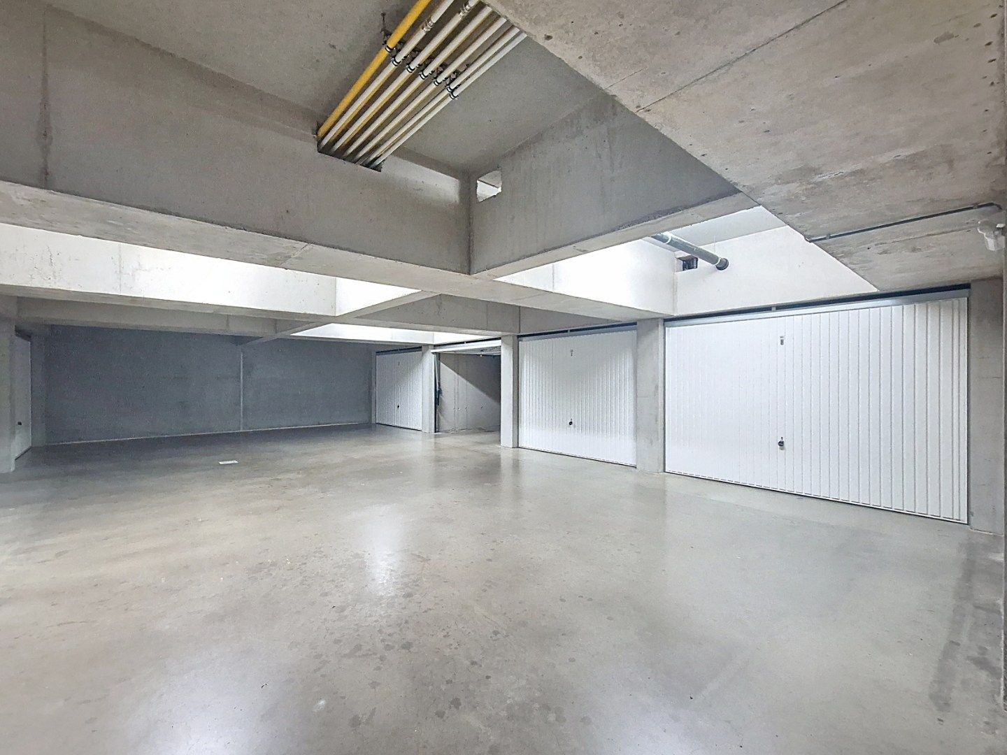 Appartement met 2 slpk en garage foto 18