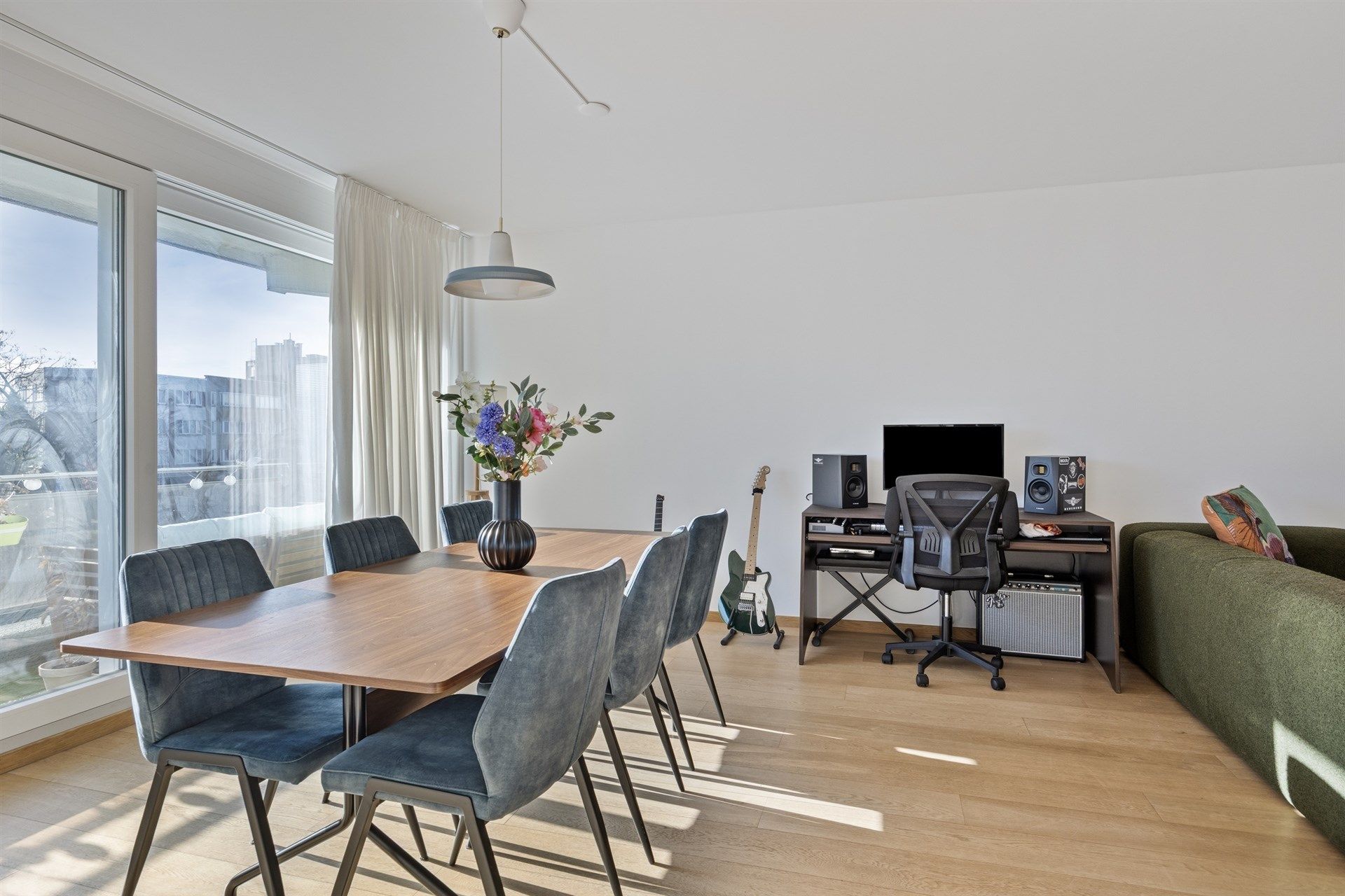 Gerenoveerd appartement met één slaapkamer te koop te Borgerhout foto 11