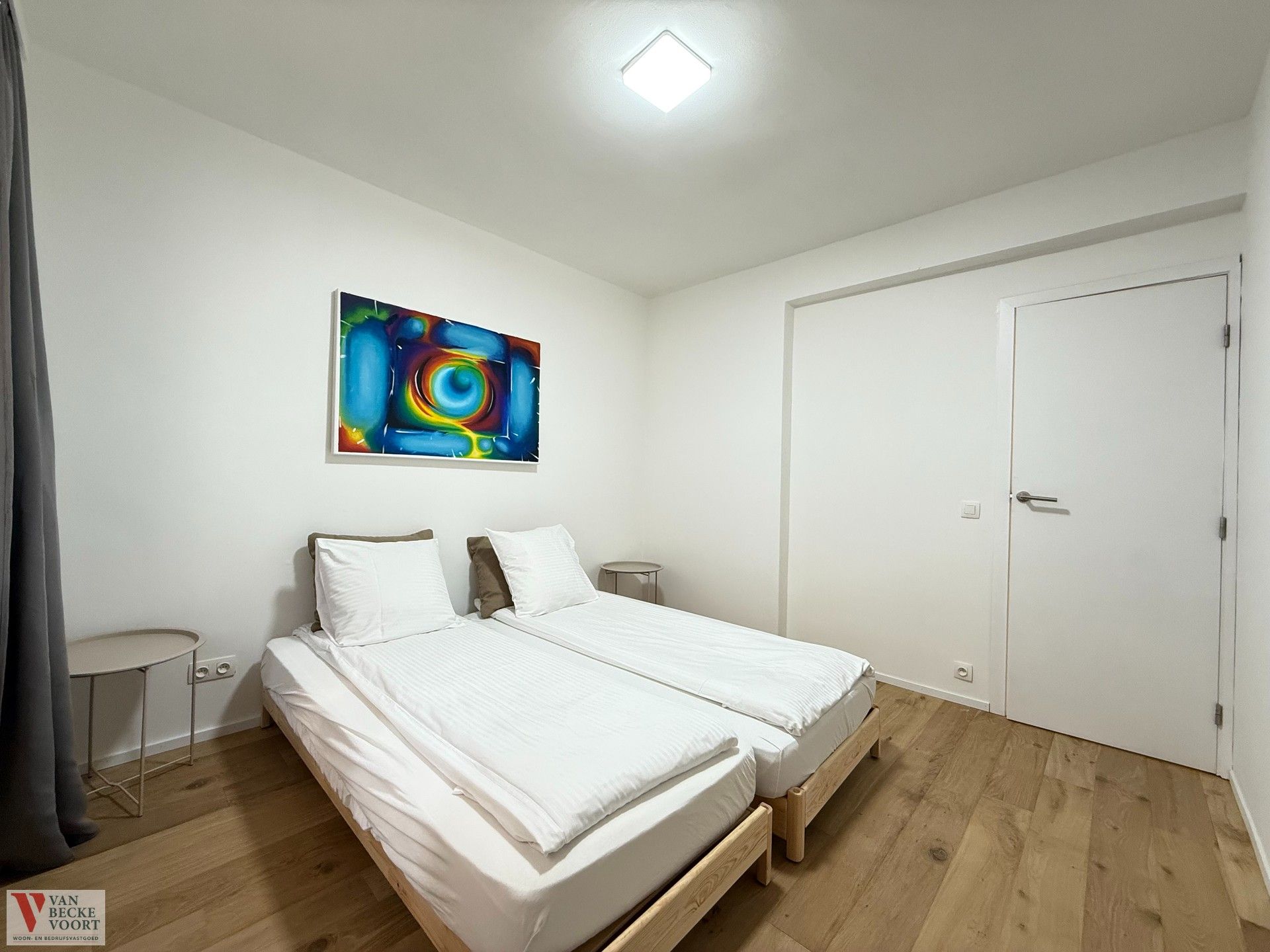 Vernieuwd appartement met zijdelings zeezicht foto 12