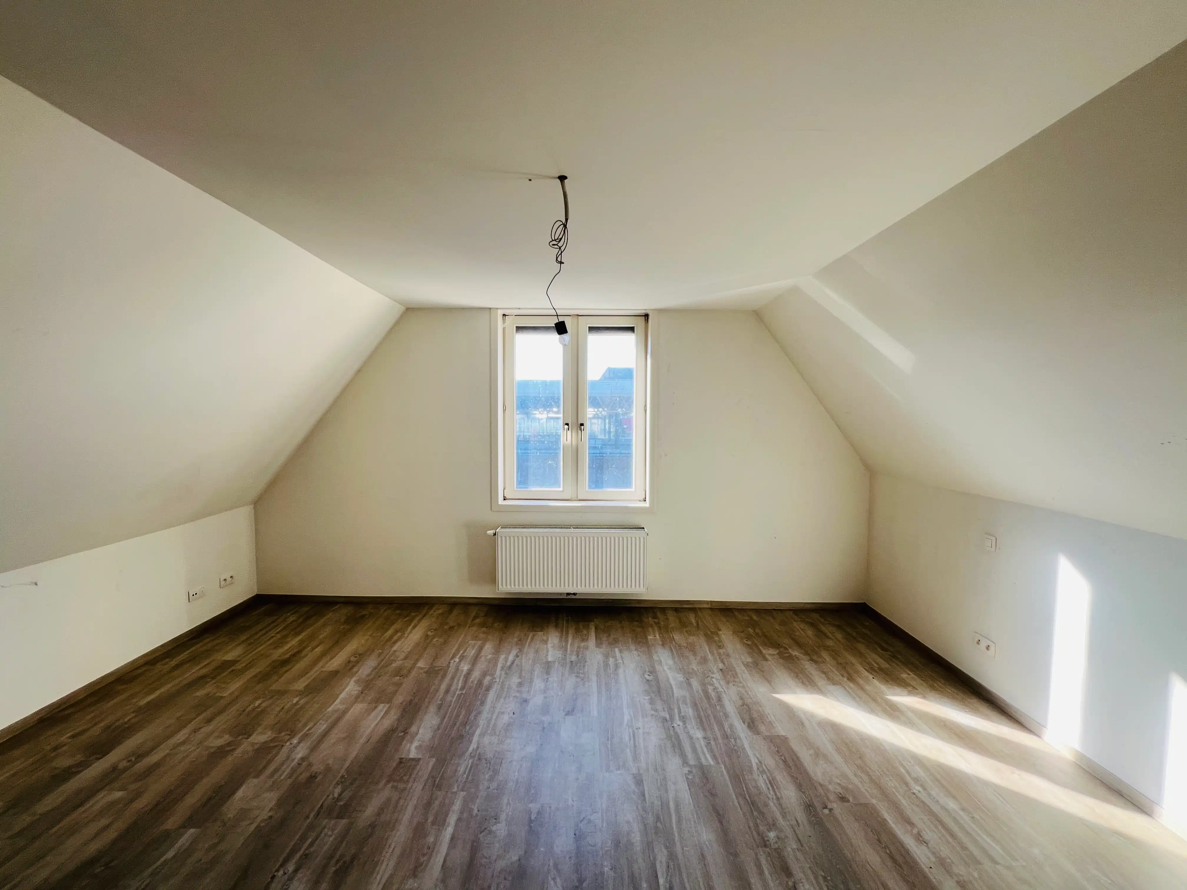 Karaktervol handelspand met appartement, veel mogelijkheden foto 16