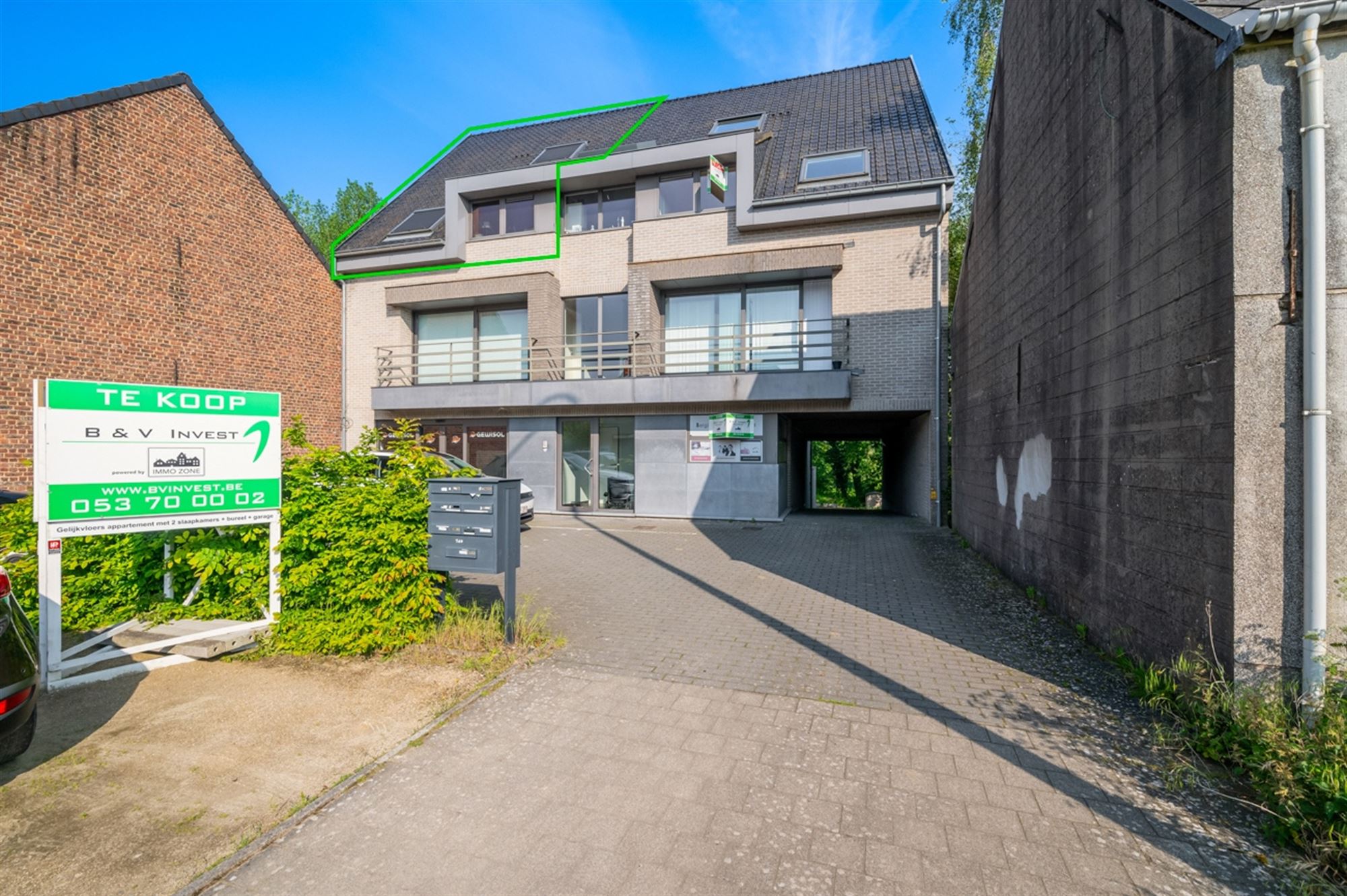 Prachtig appartement met 2 slaapkamers en veelzijdige duplex-verdieping te Bambrugge foto 1