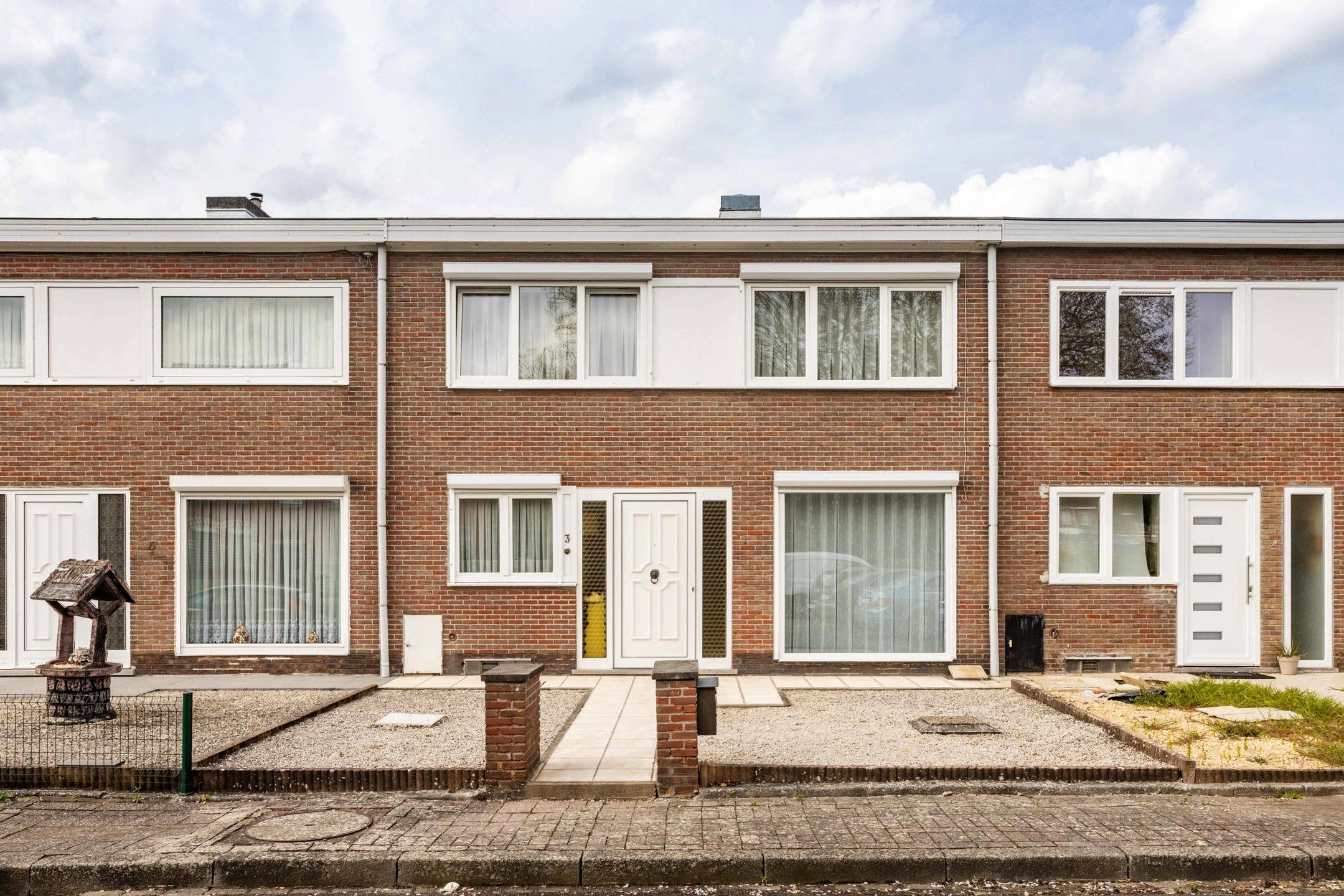 Gezinswoning met 4 slaapkamers, tuin en achteruitweg  foto 24