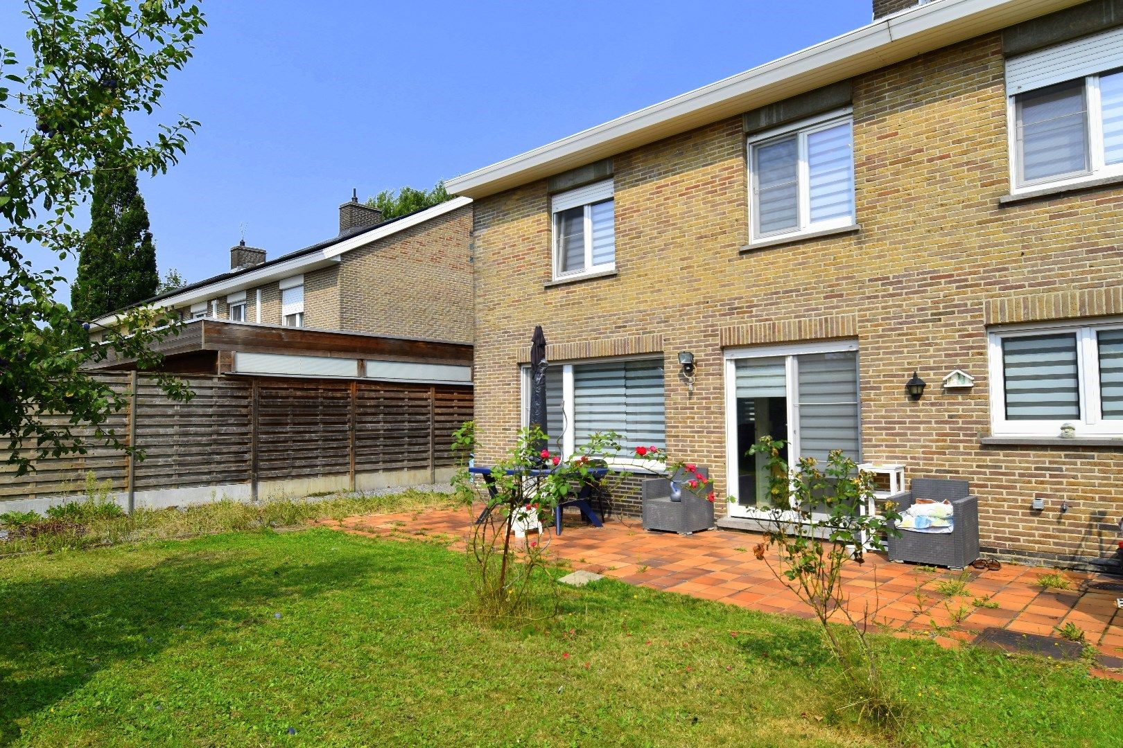 Halfopen bebouwing met 4 slaapkamers, garage, zonnige tuin te koop in Gullegem foto 14