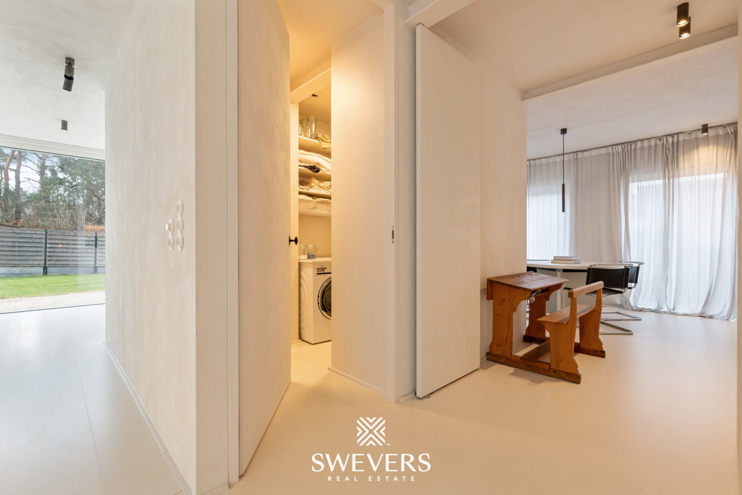 Uitzonderlijk gerenoveerde woning op 9a15 in het rustige Mol-Wezel foto 18