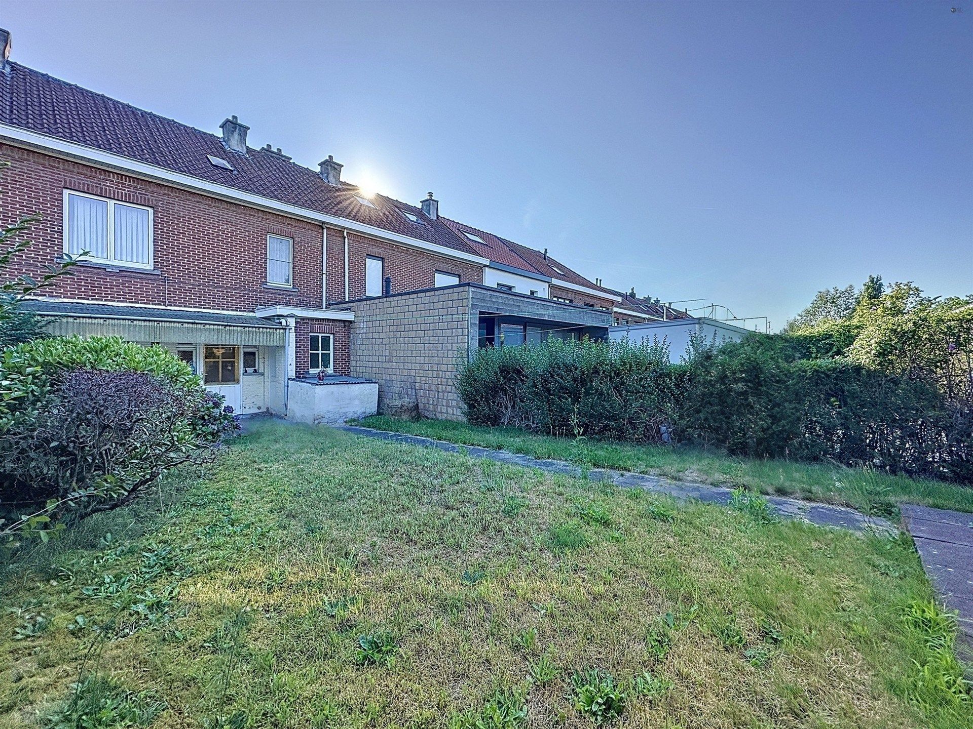 Gezinswoning met 3 slaapkamers en voortuin op perceel van 246m² in Sint-Niklaas foto 7