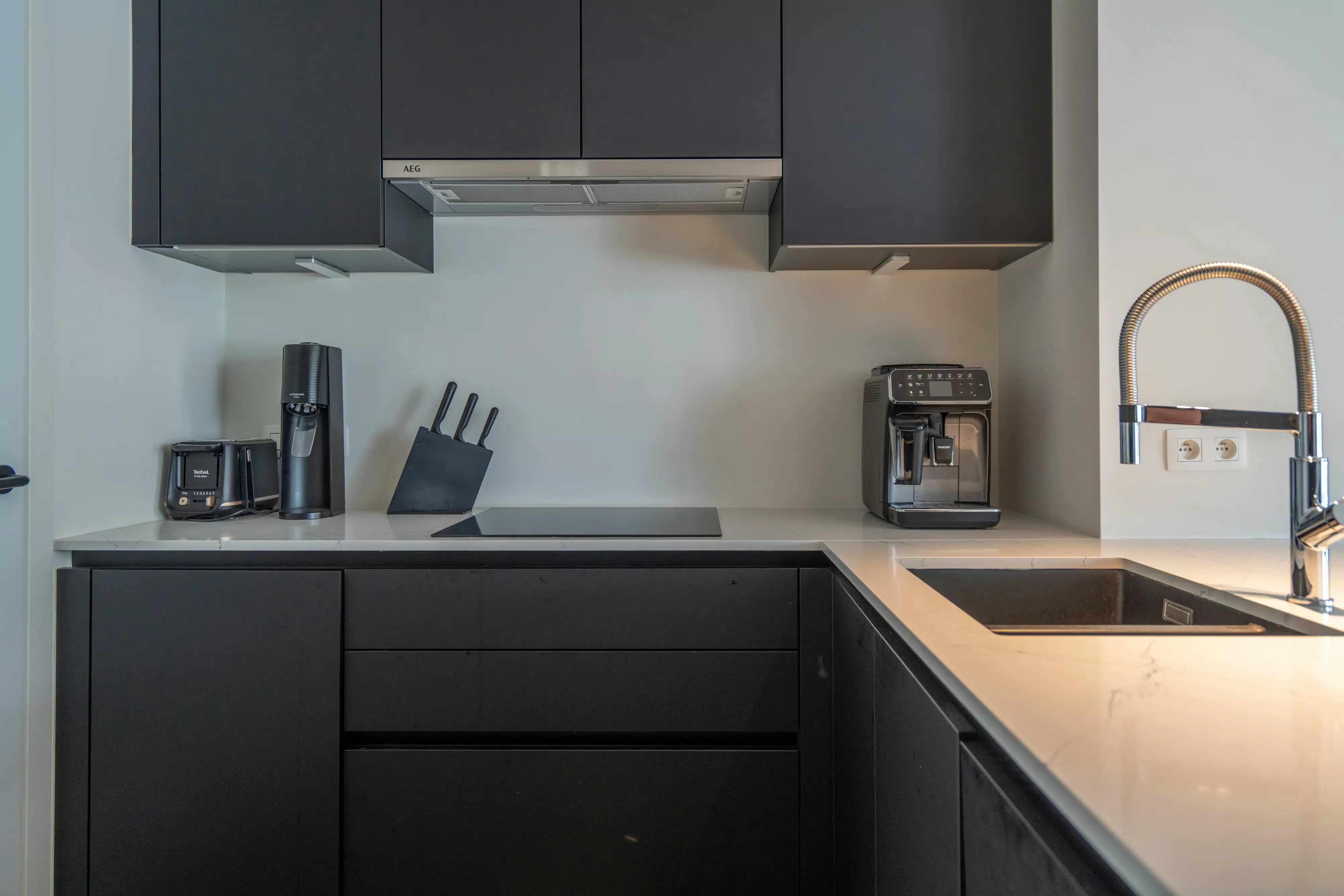 Recent appartement met 2 terrassen te koop in Waregem foto 8