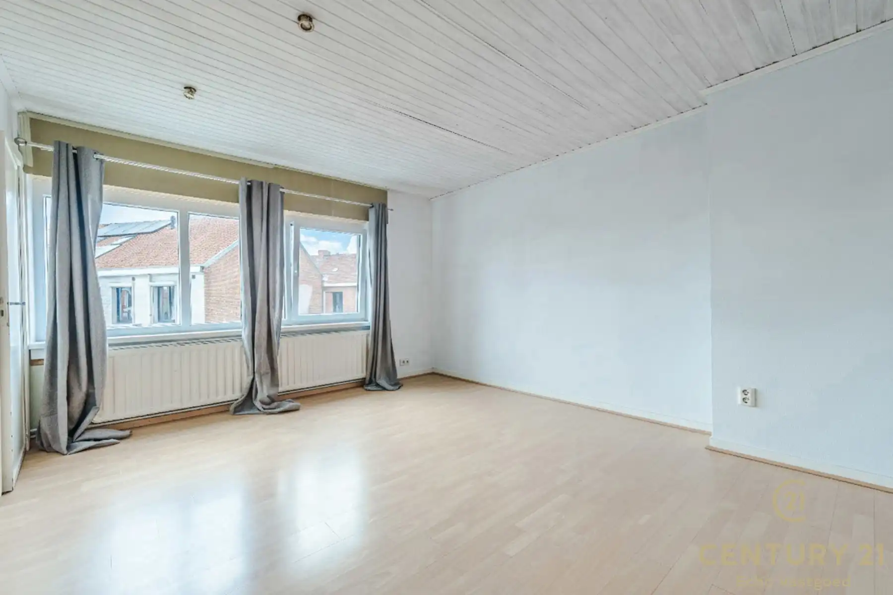 Ruime, gerenoveerde woning met 4 slpk en stadstuin foto 14
