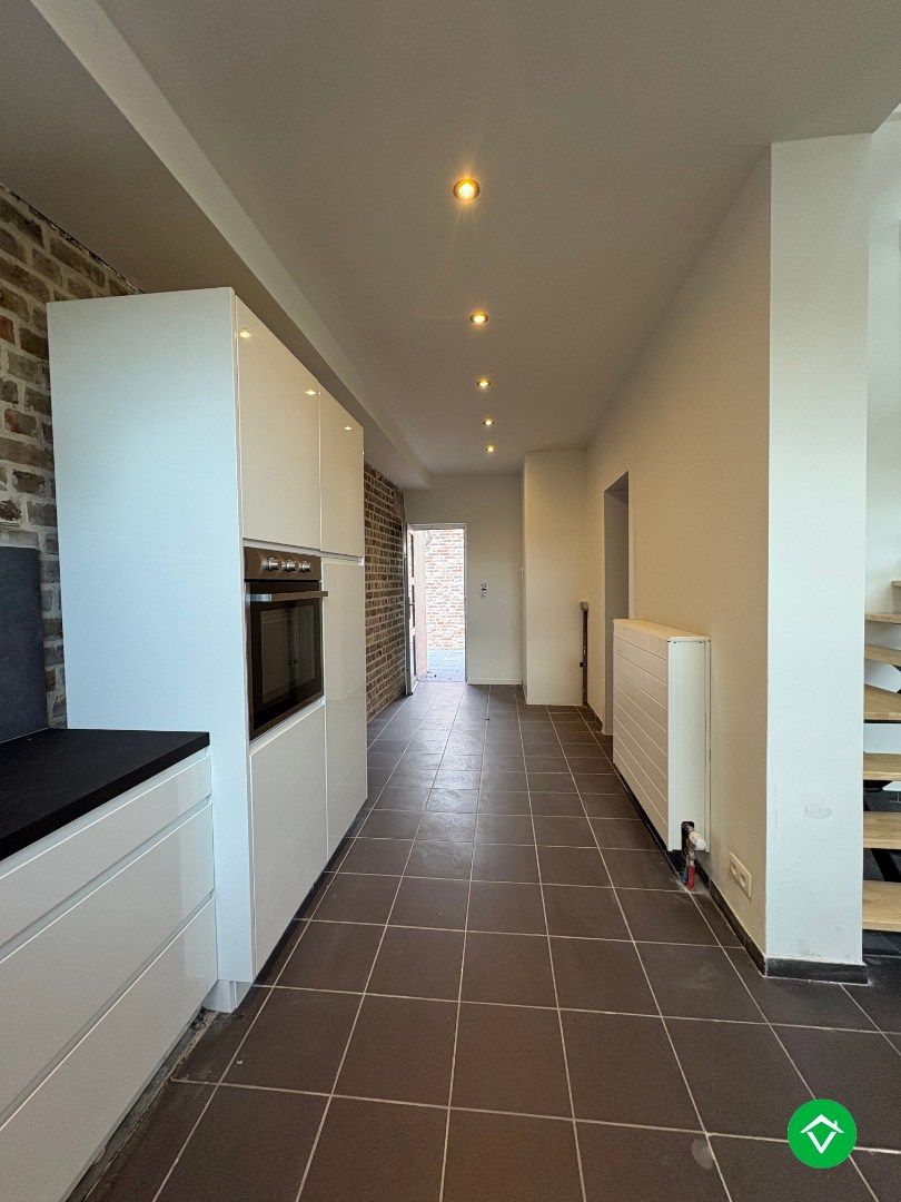 Te koop: gerenoveerde, lichtrijke woning met 3 slaapkamers en tuin te Middelkerke foto 14