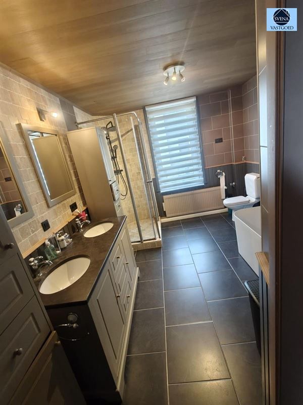 INSTAPKLARE WONING MET 5 KAMERS IN HET CENTRUM VAN MEERBEKE foto 13