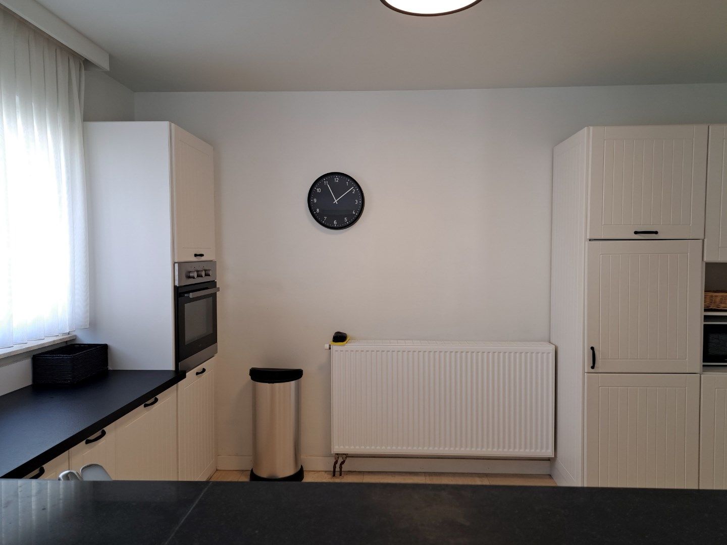 Ruim woonappartement met 3 slaapkamers en garage  te koop vlak aan het strand en duinen te Koksijde foto 5