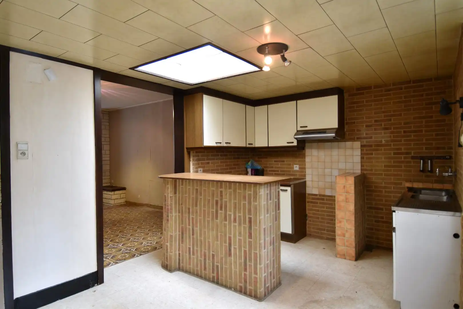 Rijwoning met 3 slaapkamers en tuin te koop in Menen foto 3