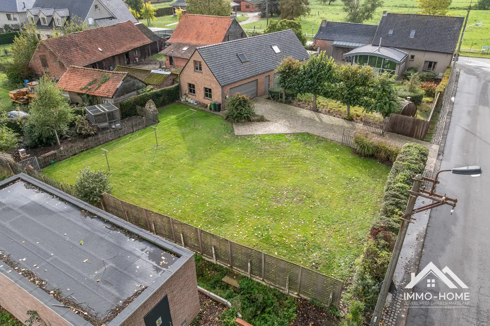 Bouwgrond OB grens Oostakker/Lochristi/desteldonk foto {{pictureIndex}}