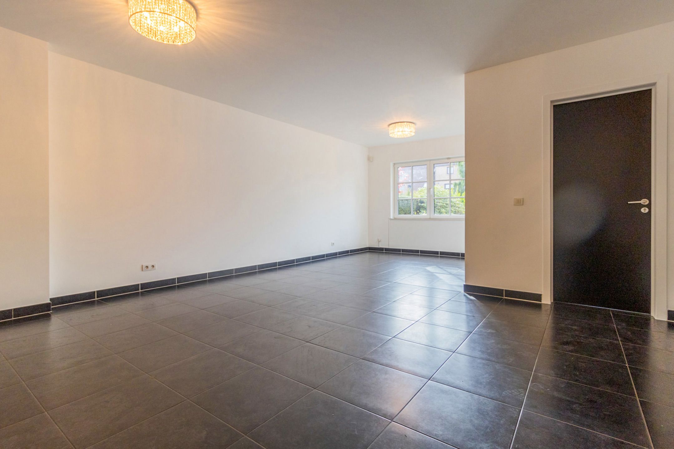 Mooie woning met 4 slaapkamers foto 2