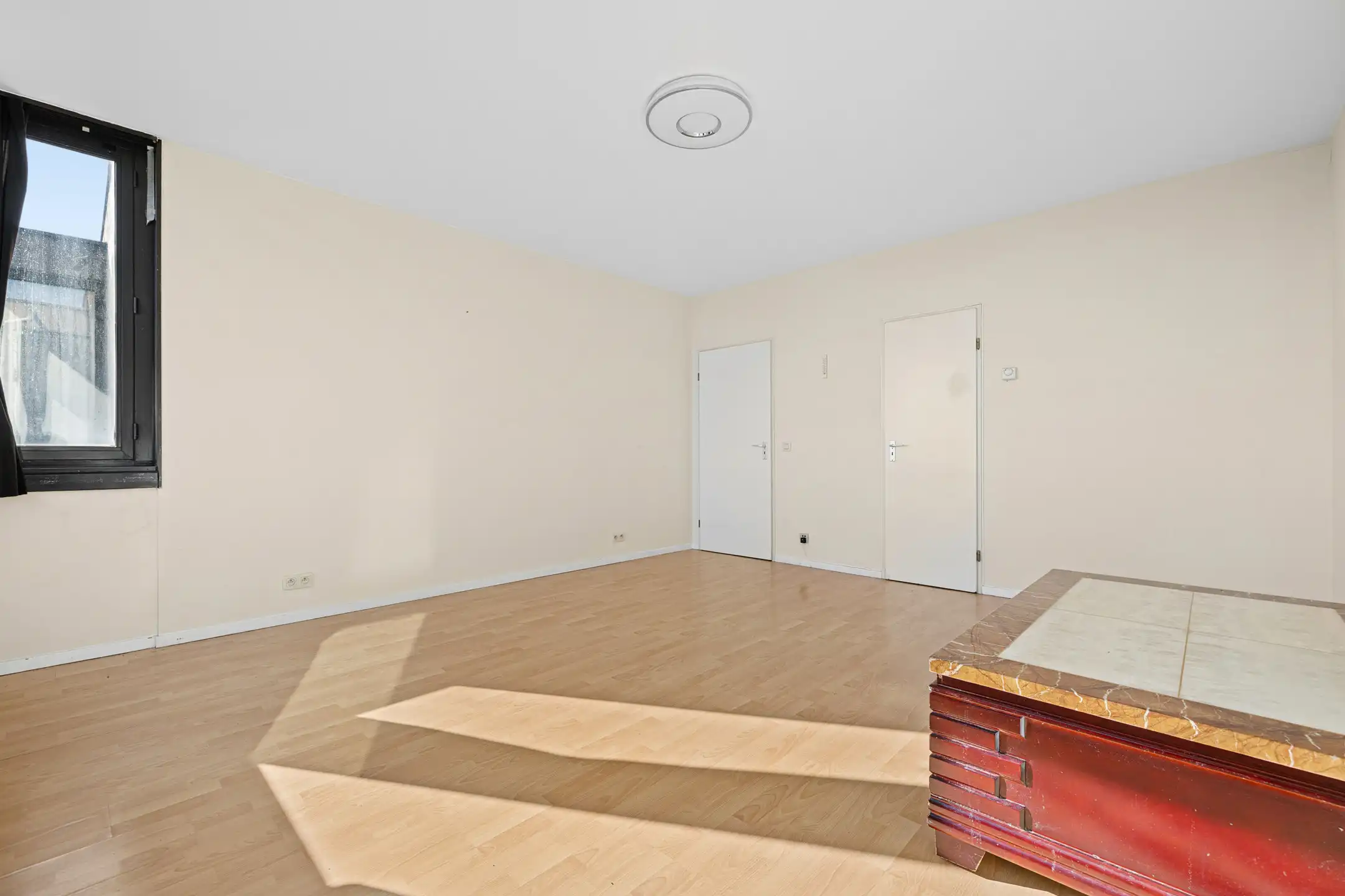 Mooi 1-slaapkamerappartement met overdekte parkeerplaats inbegrepen foto 2