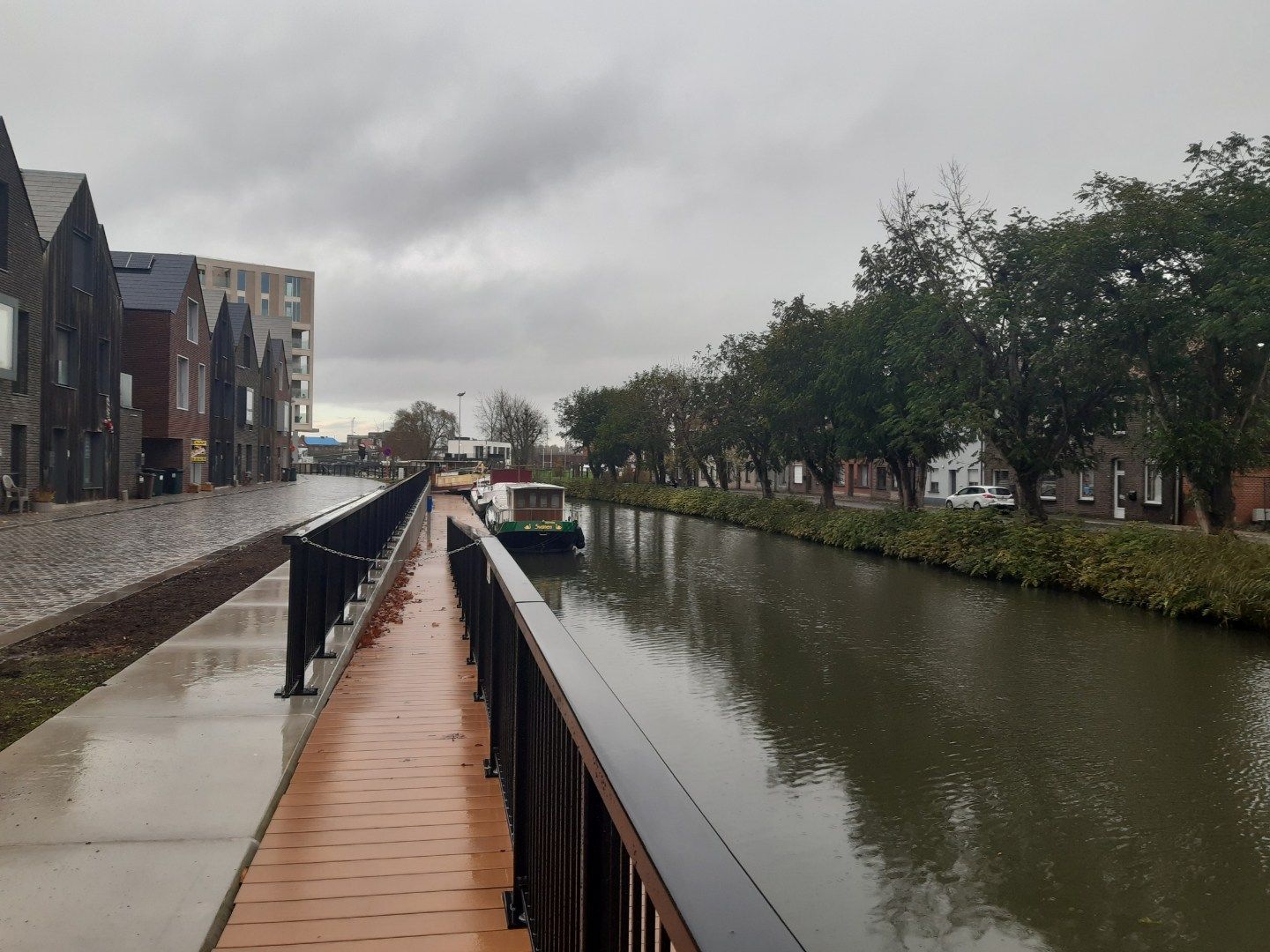 Wonen aan het water. foto {{pictureIndex}}