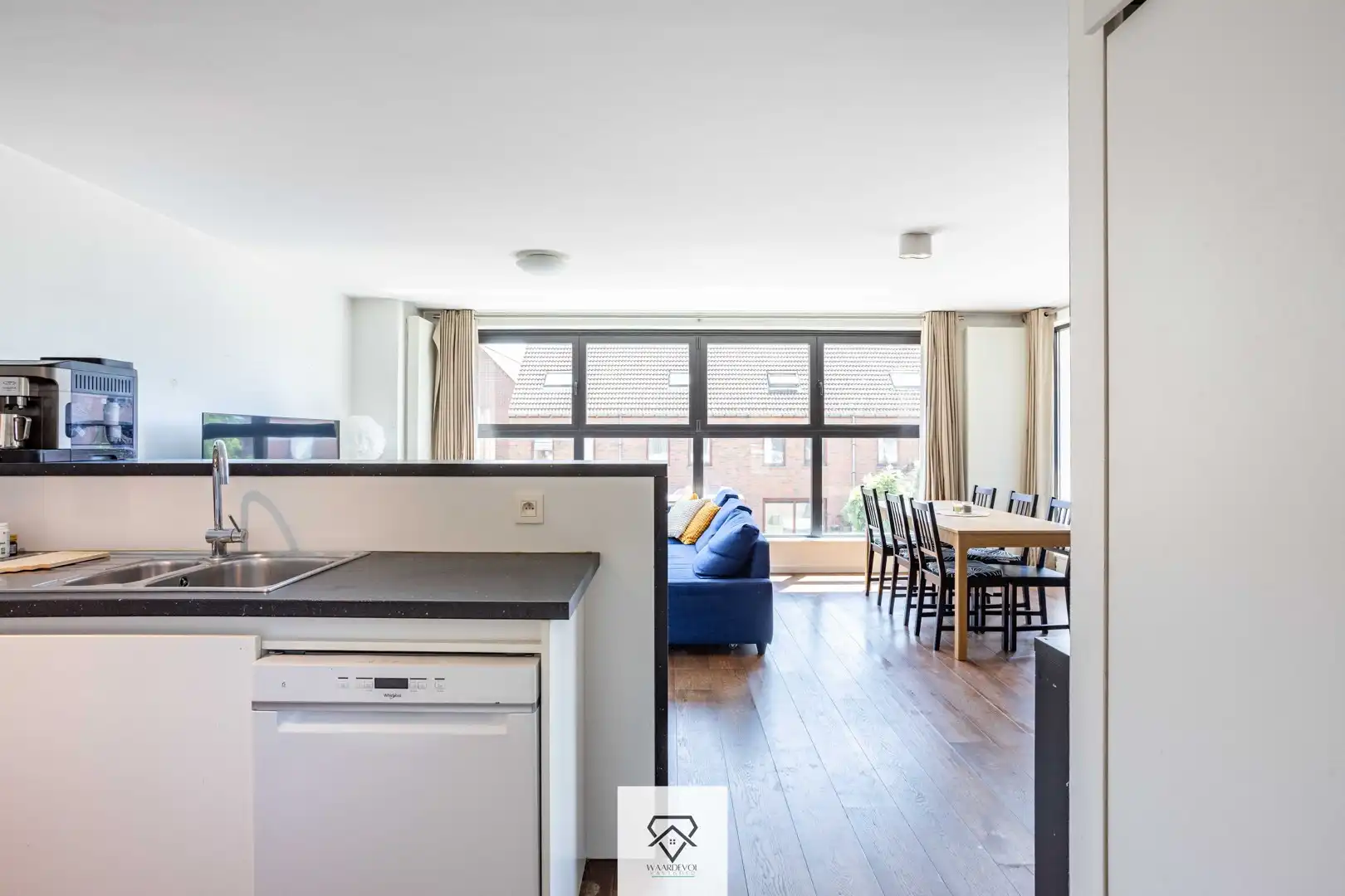 Lichtrijk hoekappartement met 2 slaapkamers en terras te Portus Ganda foto 6