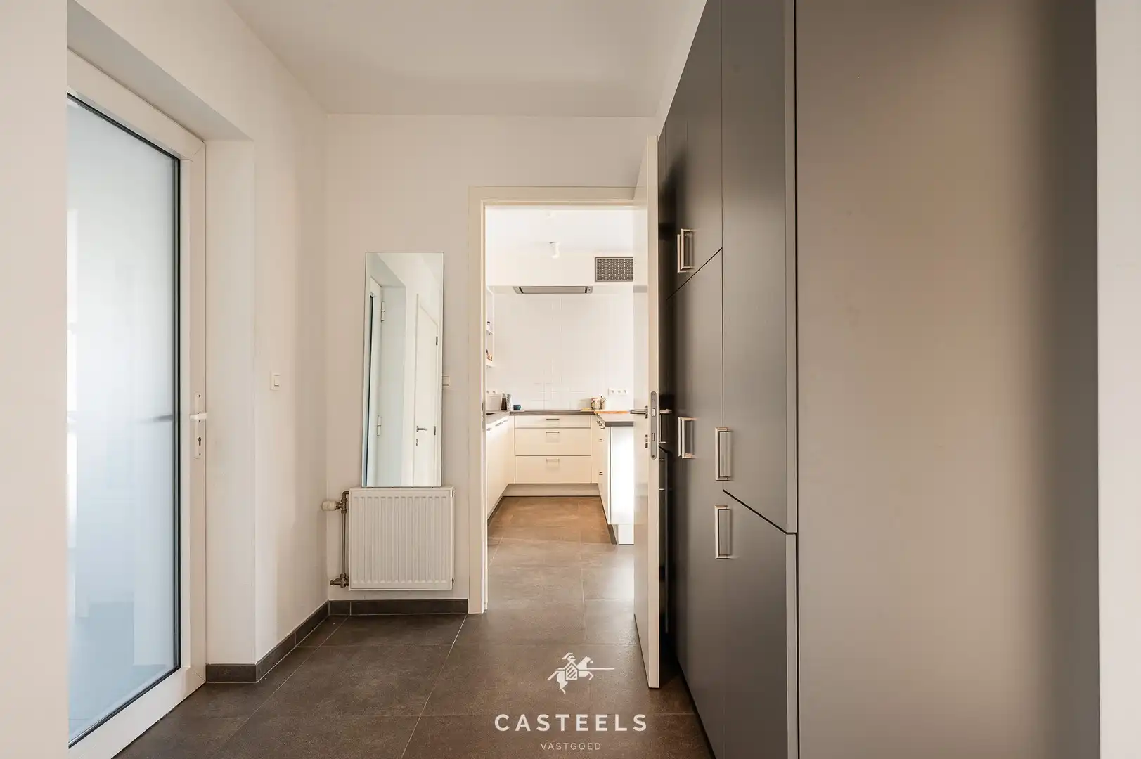 Gelijkvloers appartement met tuin aan het station van De Pinte foto 15