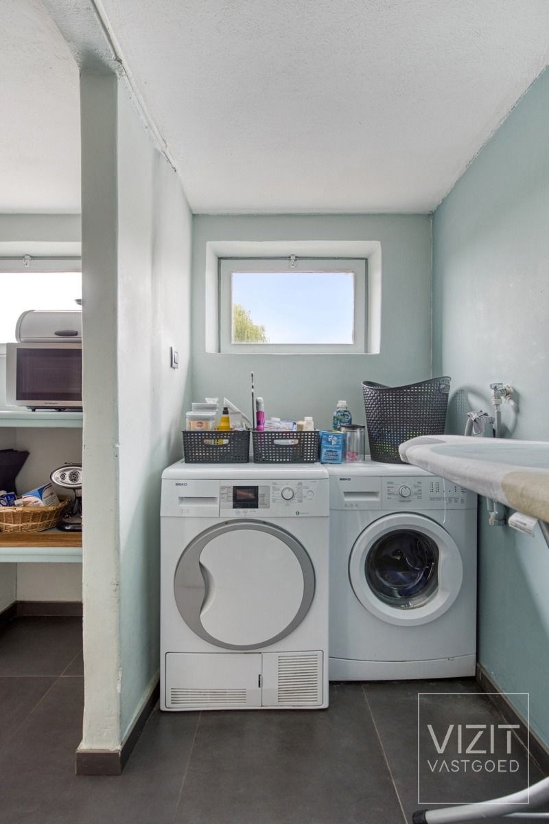 Halfopen woning met tuin, kelder en drie slaapkamers foto 8