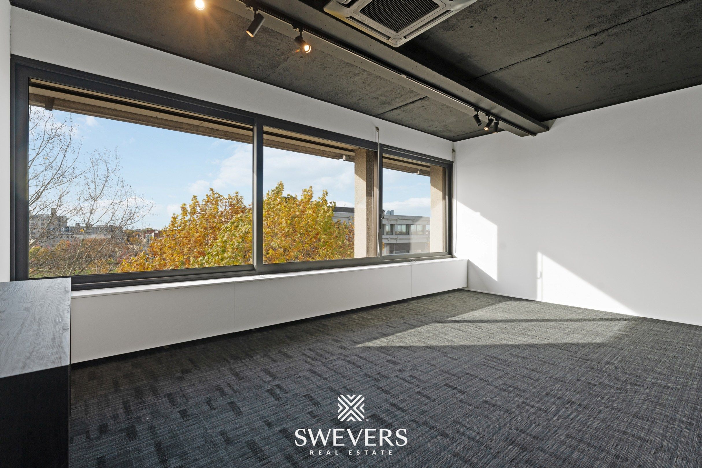 Instapklare trendy kantoren ( 412 m2 ) incl. parking op toplocatie centrum Hasselt foto 26