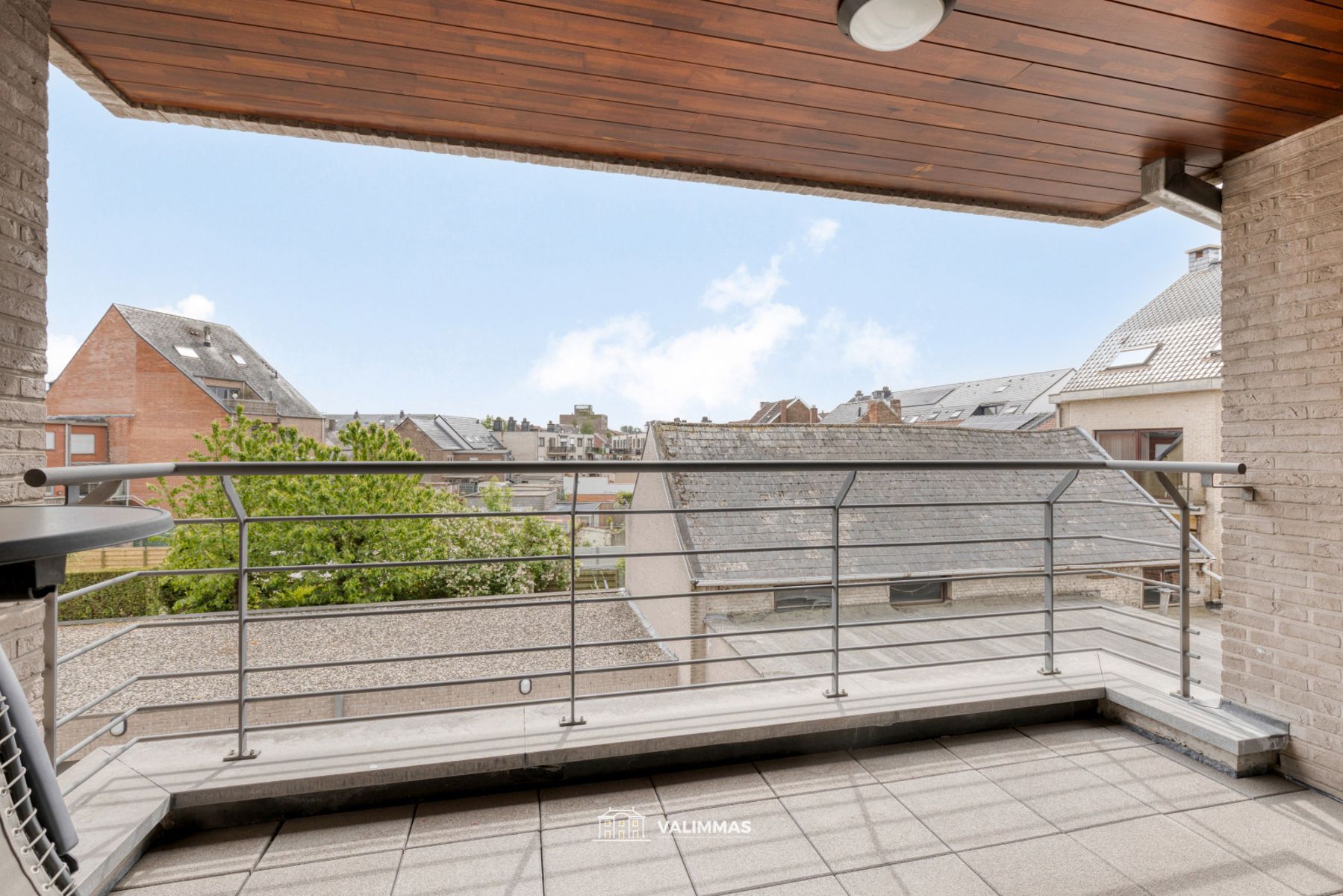 Ruim en energiezuinig appartement met terras en garage... foto 9