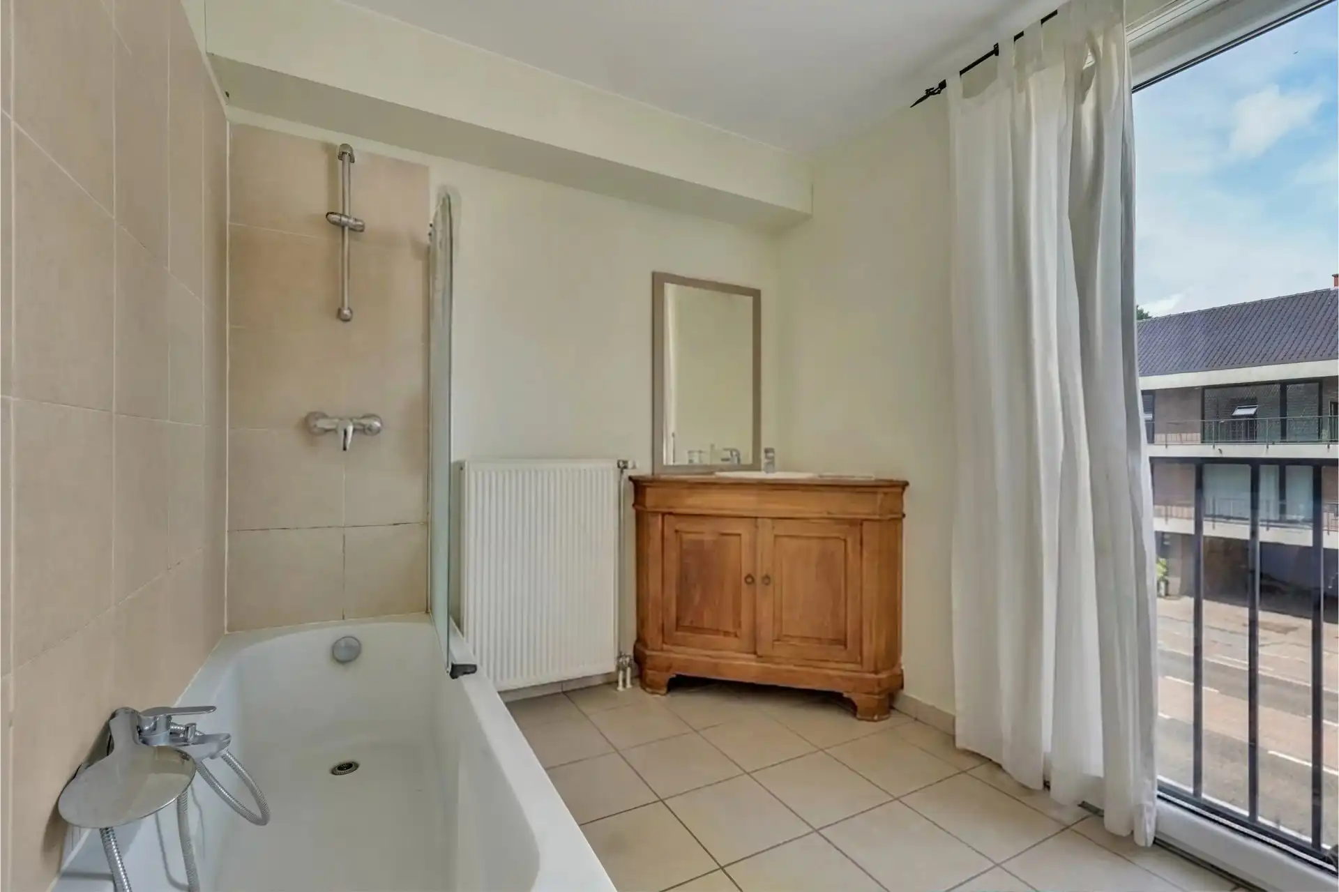 Duplex met 3 slaapkamers, berging en autostaanplaats foto 7