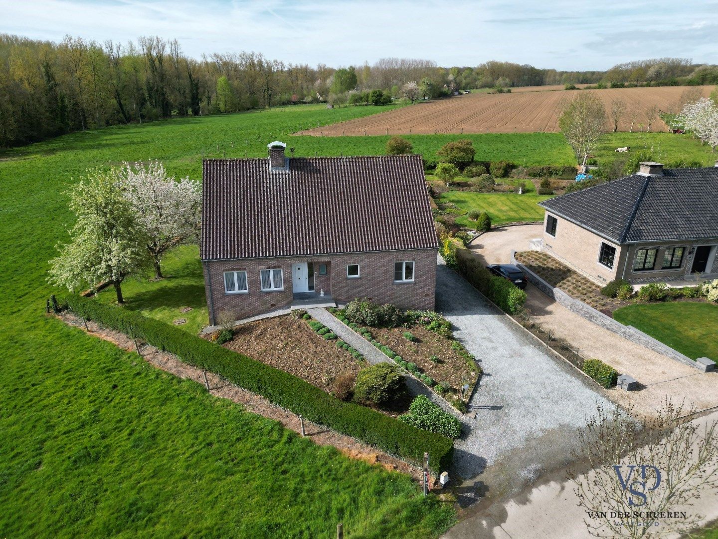 Ruime woning op unieke locatie in het groen, vlakbij Dikkele foto 34