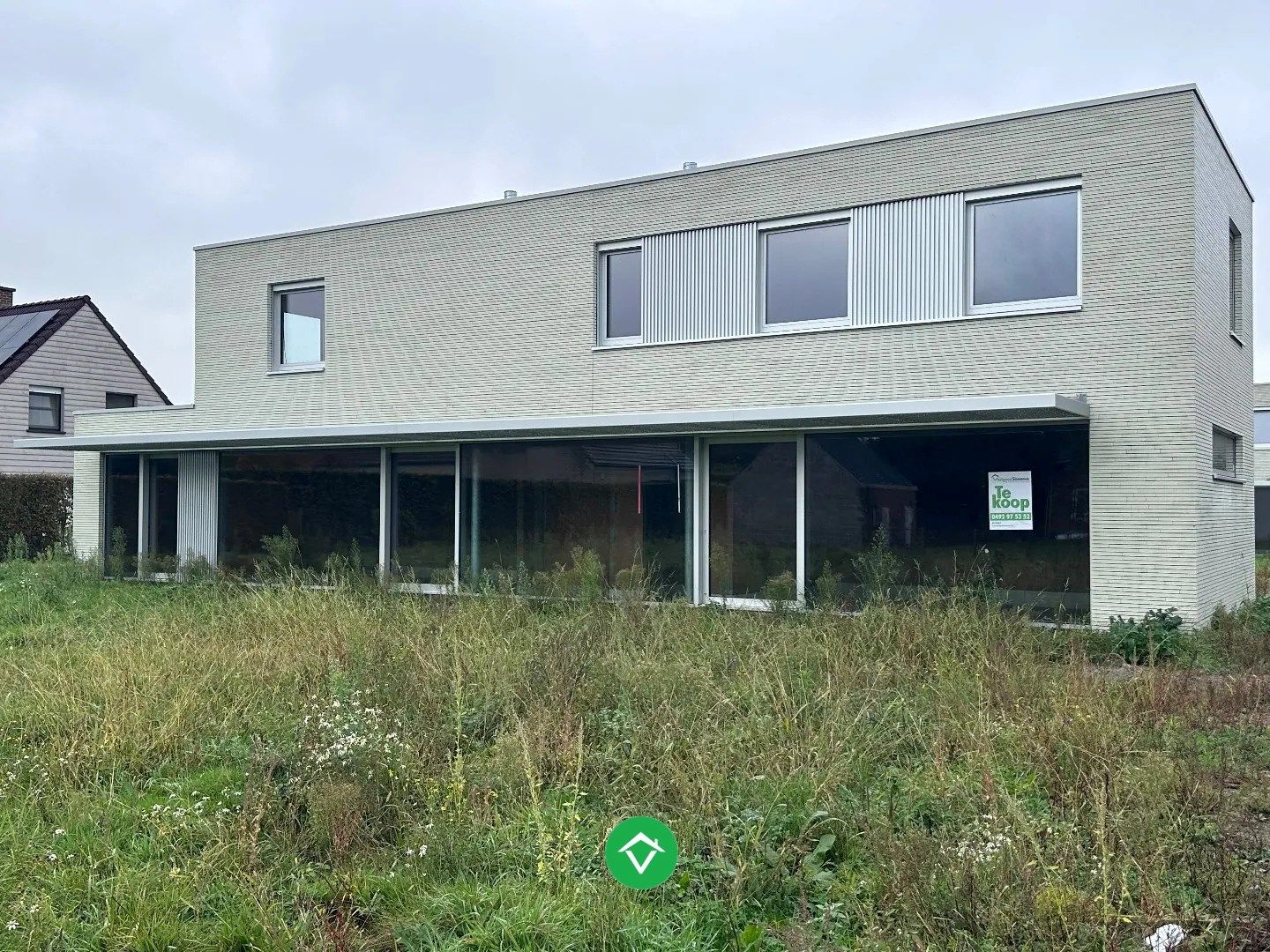 Ruime alleenstaande villa met 3 slaapkamers te Torhout  foto 3