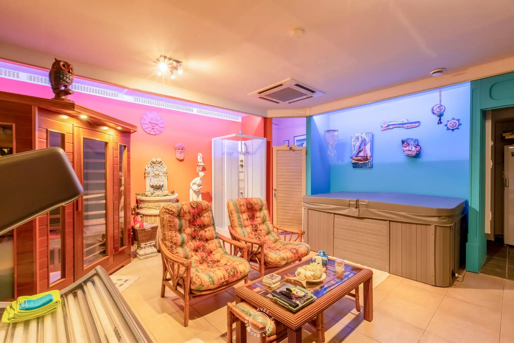 Opbrengsteigendom (ruime burgerwoning) bestaande uit 2 appartementen en garage foto 12