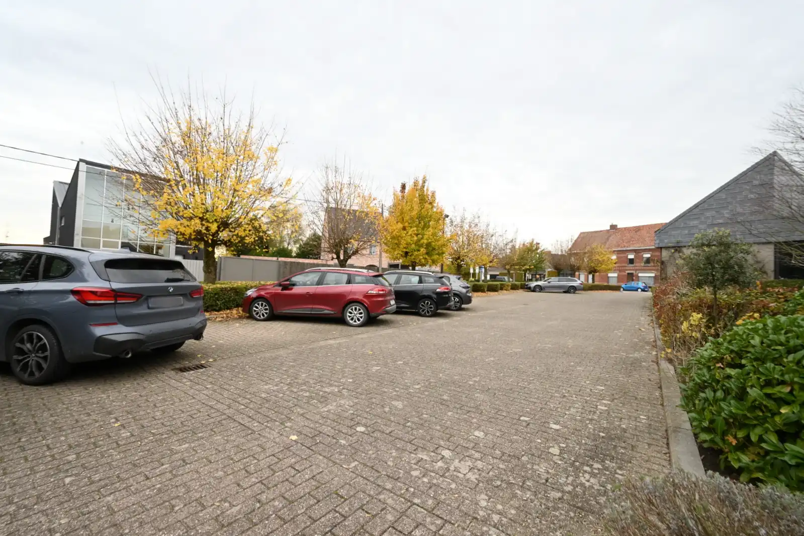 Praktijk-/ kantoorruimte op een commerciële locatie! foto 8