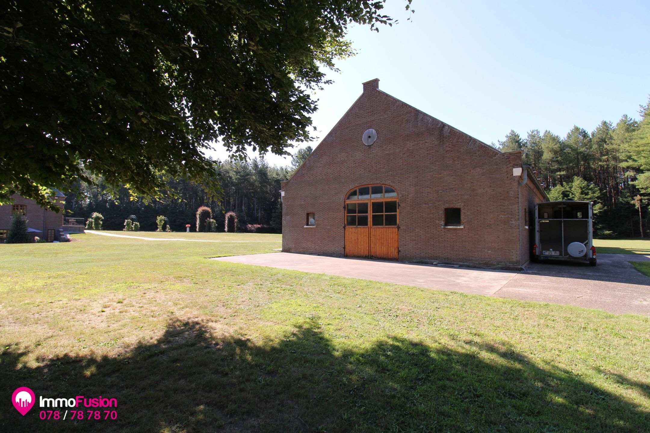 Unieke villa met bijgebouw, op ruim perceel van ca. 8.5 HA! foto 124