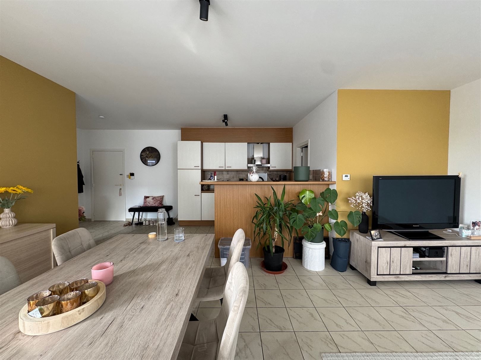 Lichtrijk appartement met 1 slaapkamer foto 9