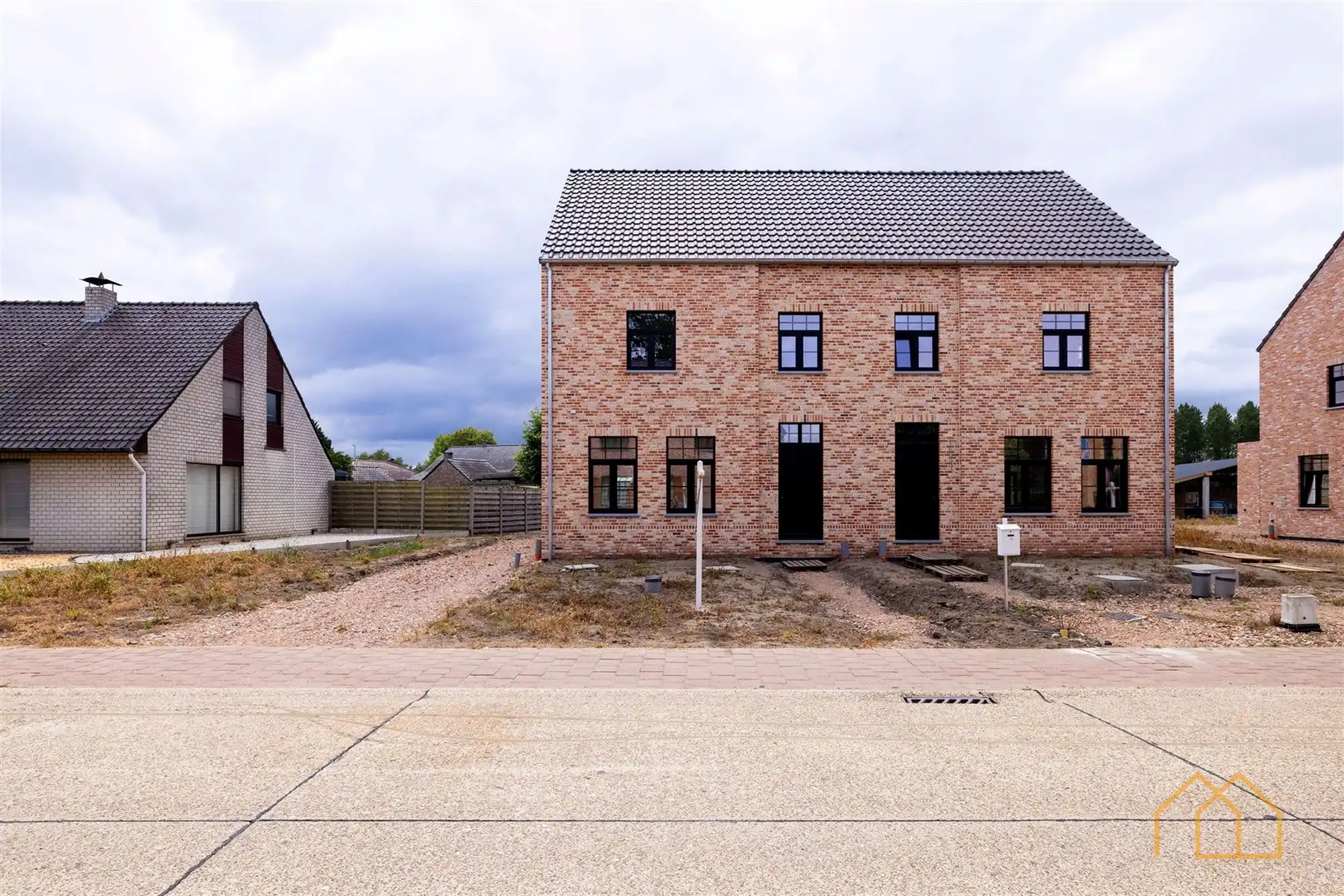 Ruime nieuwbouw van 180m² in Veerle - 4slk mogelijk foto 27