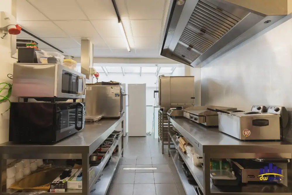 Prachtige, volledig vernieuwde ontbijt- en brunchzaak op een toplocatie in het hart van Oudenaarde. foto 15