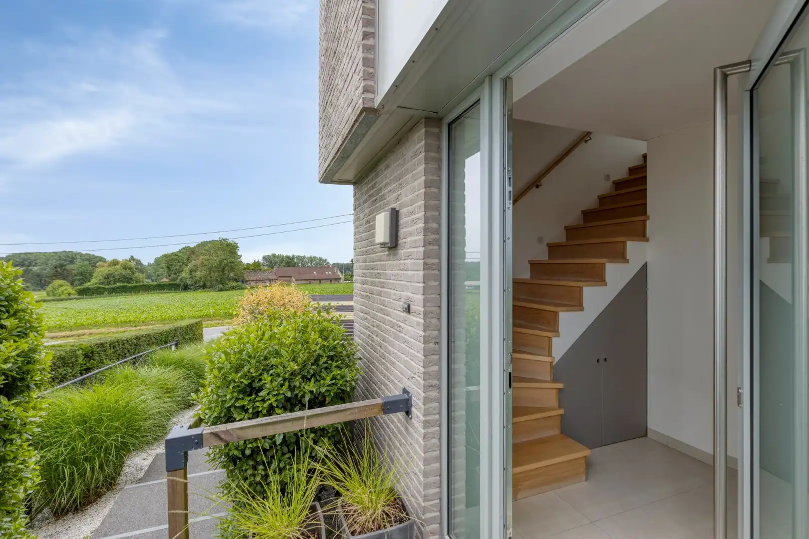 Moderne en energiezuinige gezinswoning met ruime tuin in Schepdaal foto 2