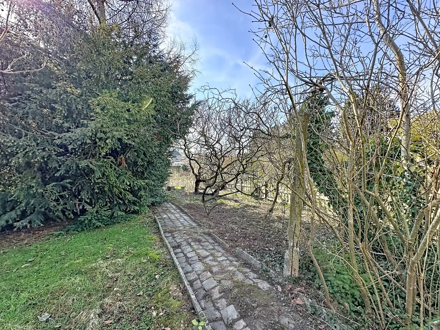 Te renoveren woning op top locatie! foto 20