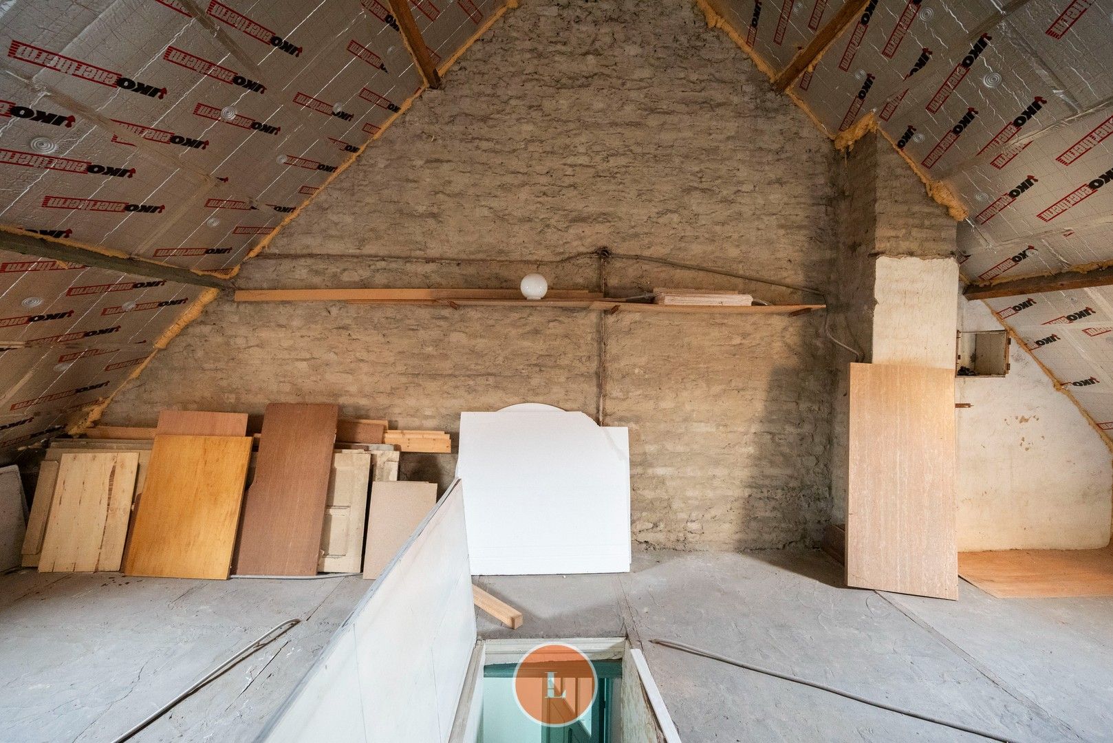 Te renoveren woning te koop in Menen foto 14