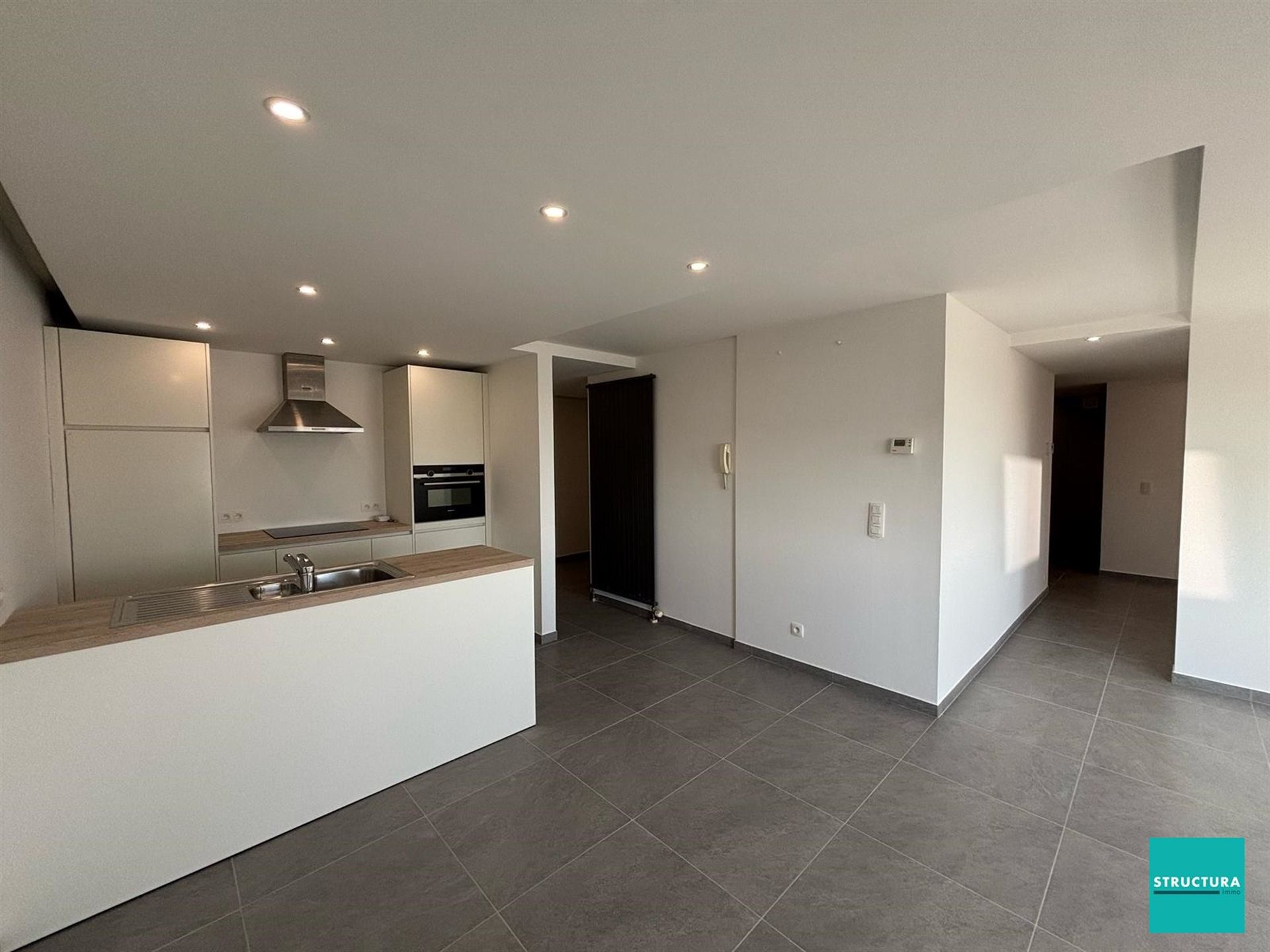 Volledig gerenoveerd loft-appartement in het centrum! foto 9