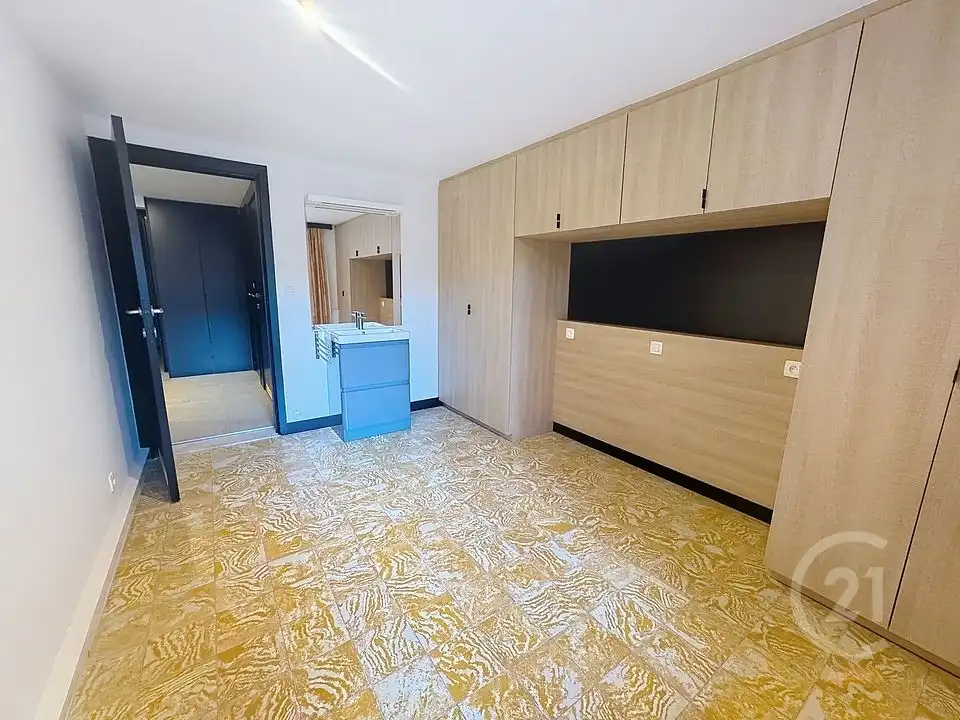 Appartement met 2 slaapkamers en terras op topligging in Middelkerke, vlak bij zee foto 12