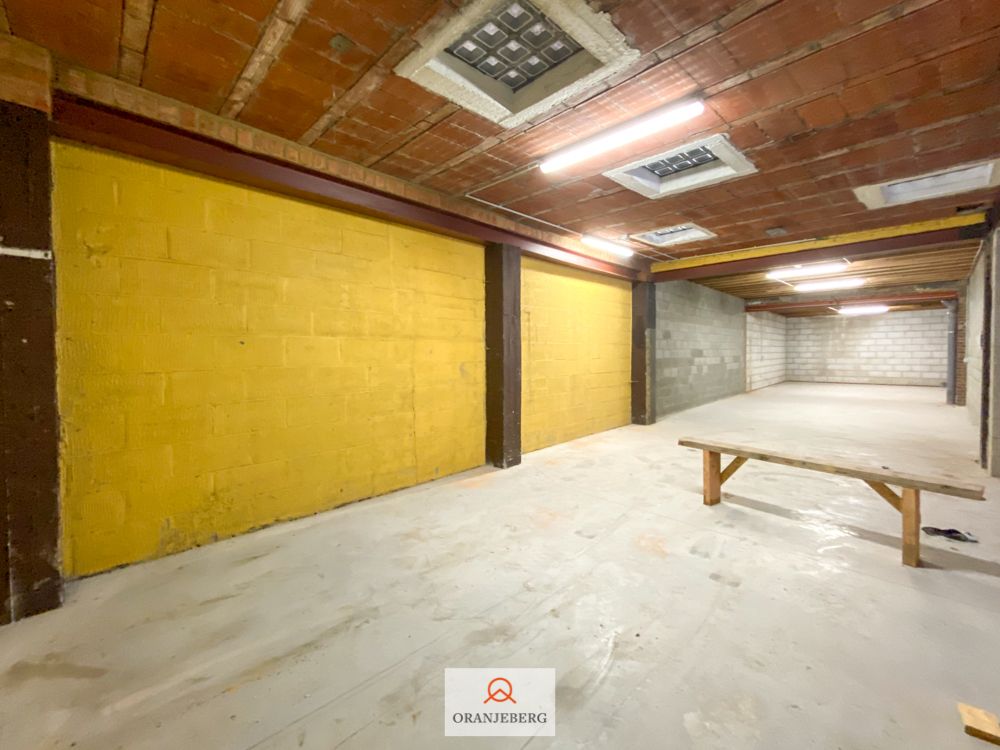 Magazijn (108,8m²) te huur in Gent foto 13