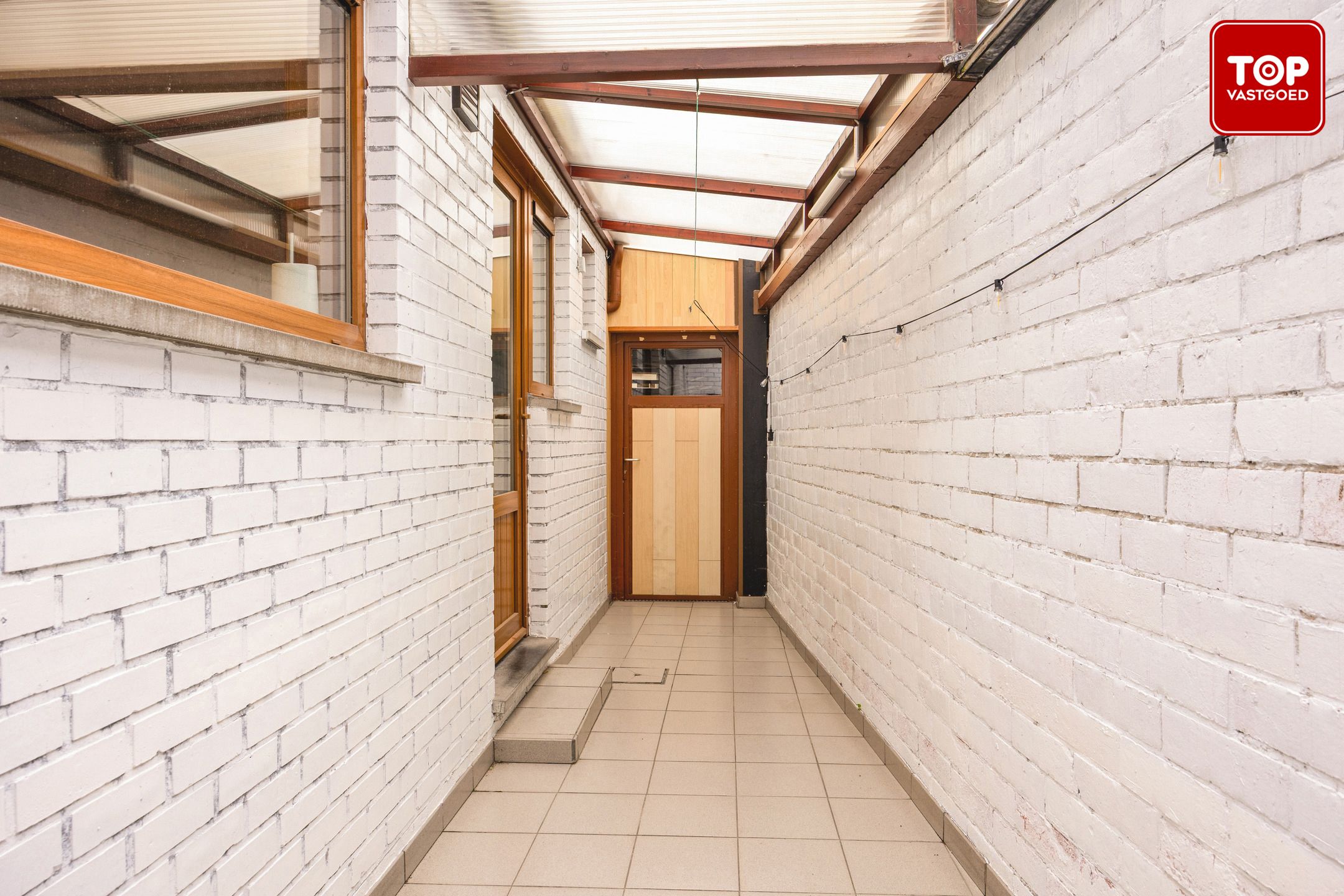 Instapklare woning met 3 slaapkamers en garage.  foto 20