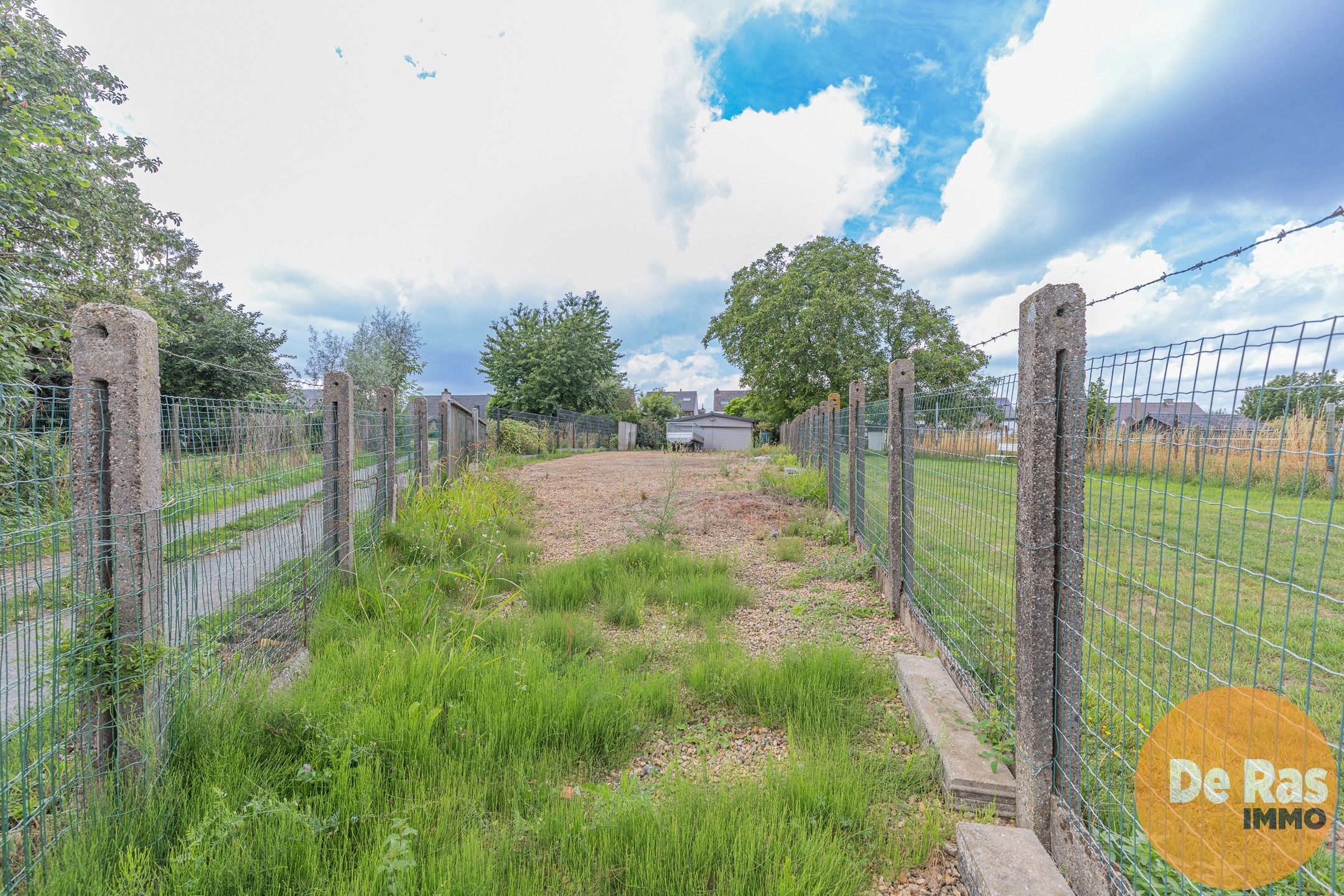  ERONDEGEM- Instapklare woning met grote tuin  foto 24