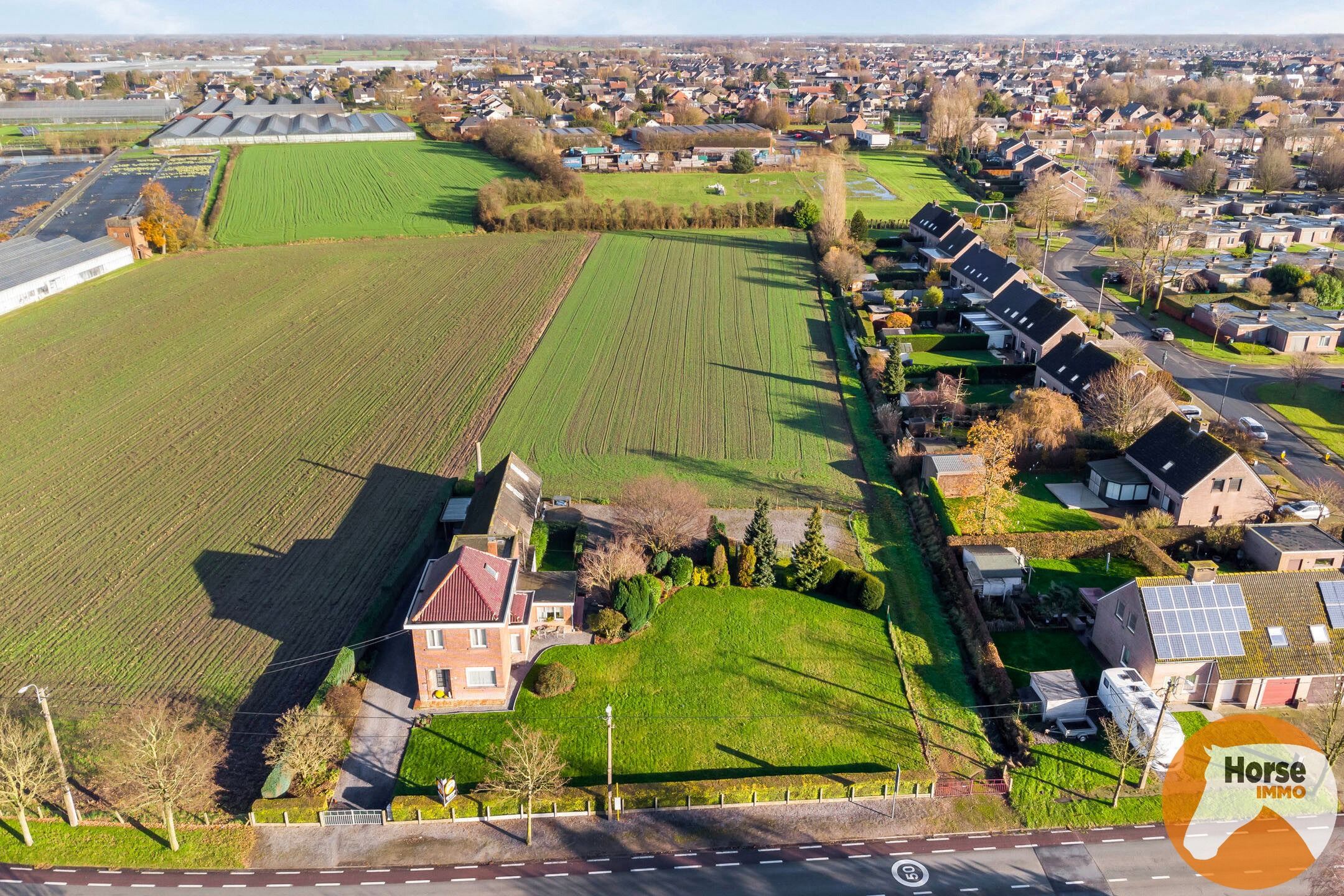 Hoofdfoto van de publicatie: LOCHRISTI - Vrijstaande woning met achterliggende grond 