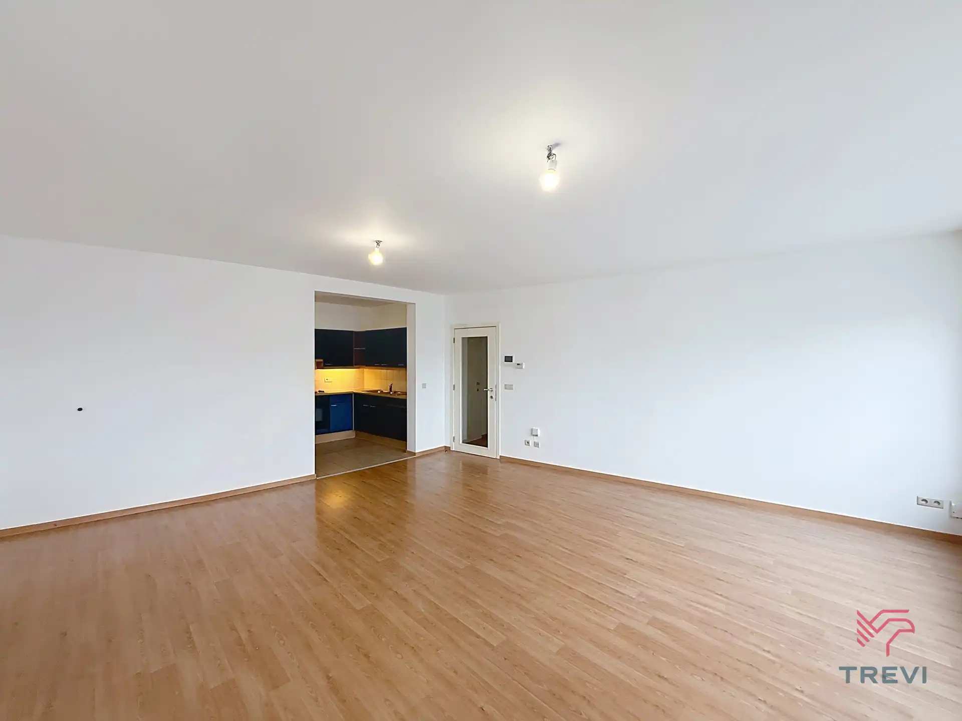 Appartement met 1 slaapkamer + volledig opgeknapt kantoor! foto 3